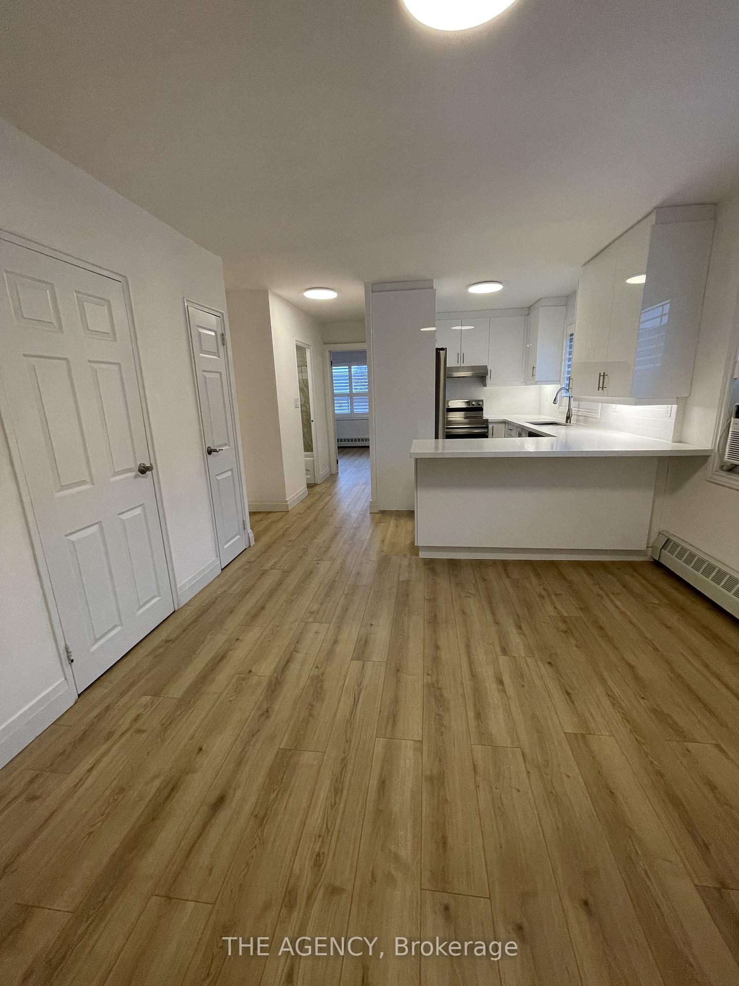 2940 Dundas Street W