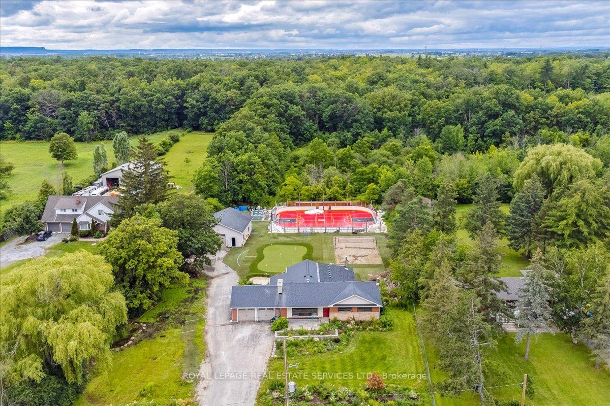 1099 Burnhamthorpe Road W