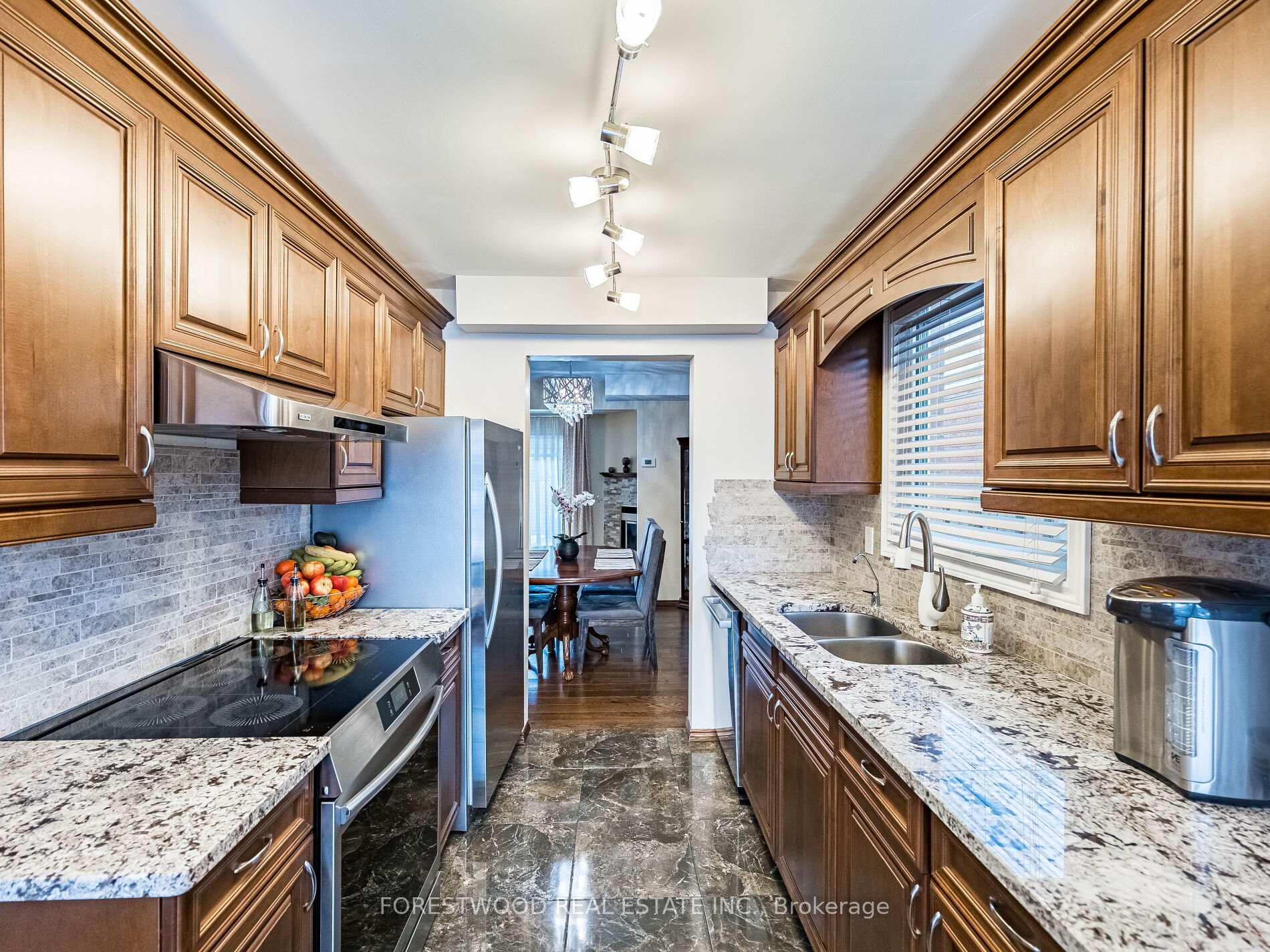 2036 Chrisdon Road