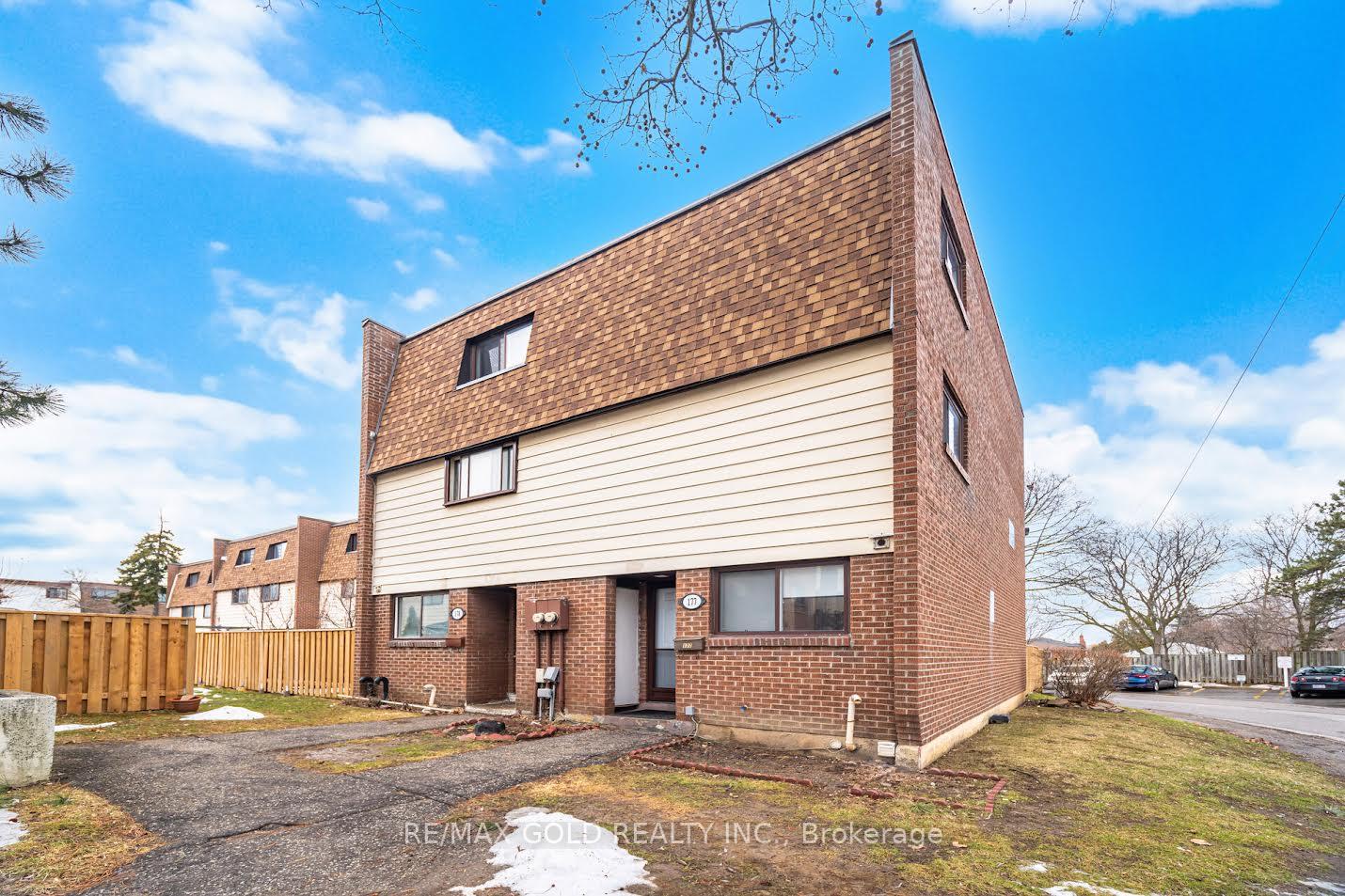 180 Mississauga Valley Boulevard