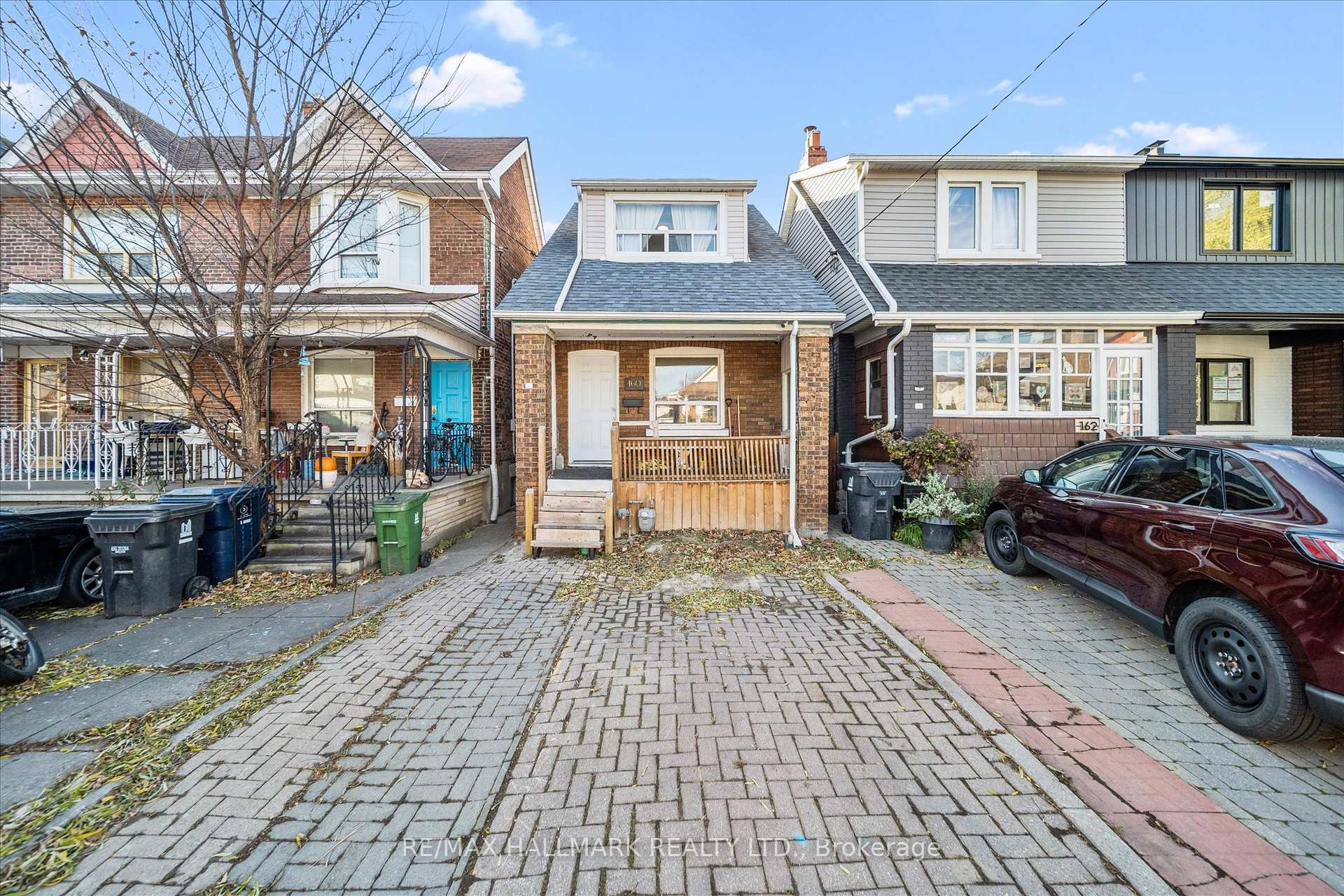 160 Silverthorn Avenue
