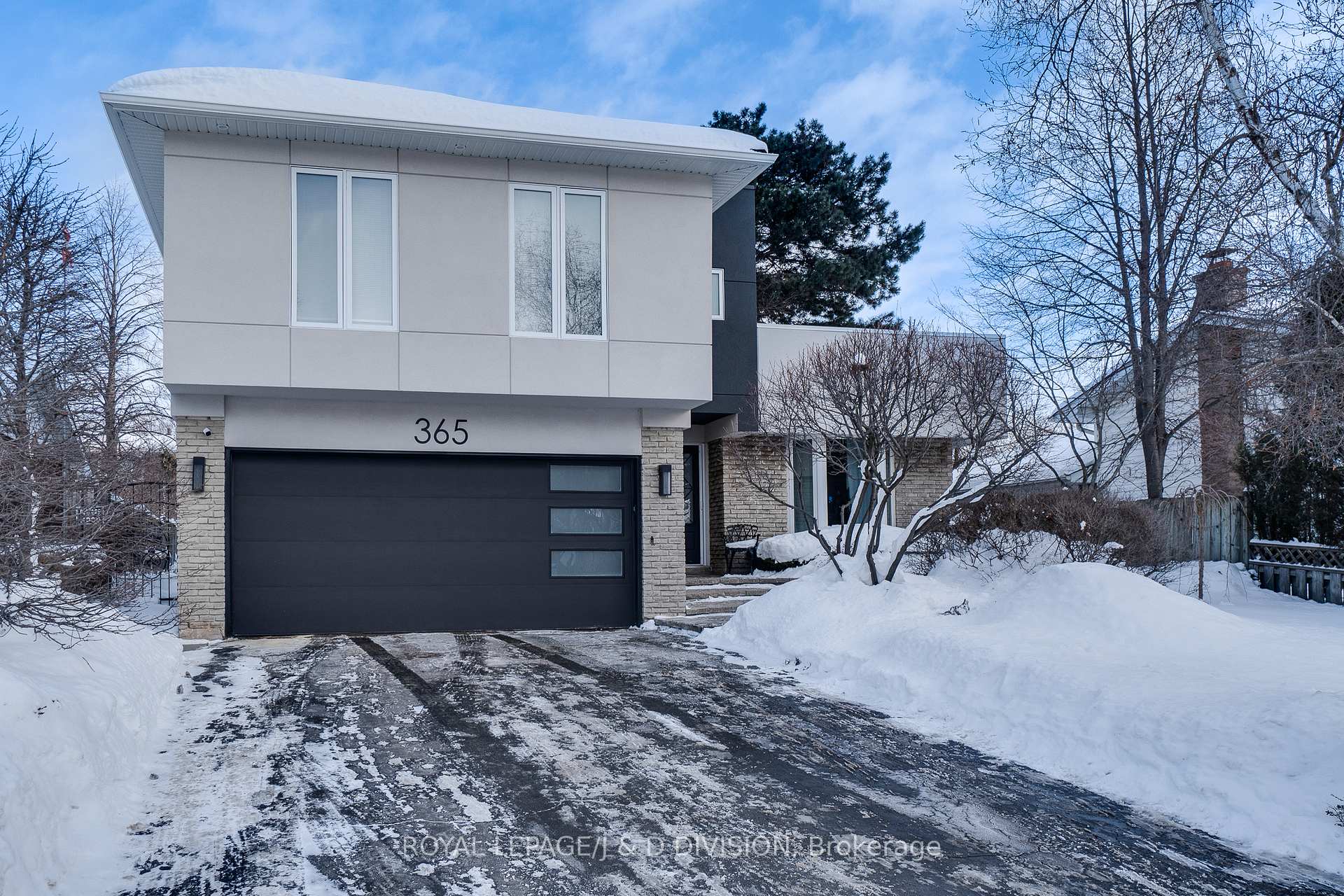 365 Lynn Place