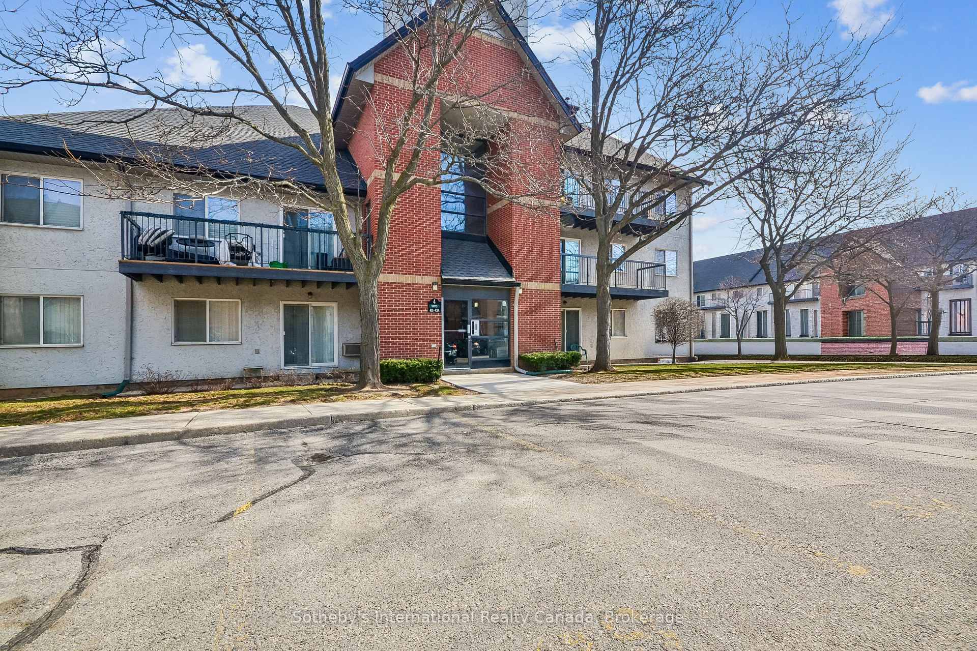1450 Glen Abbey Gate