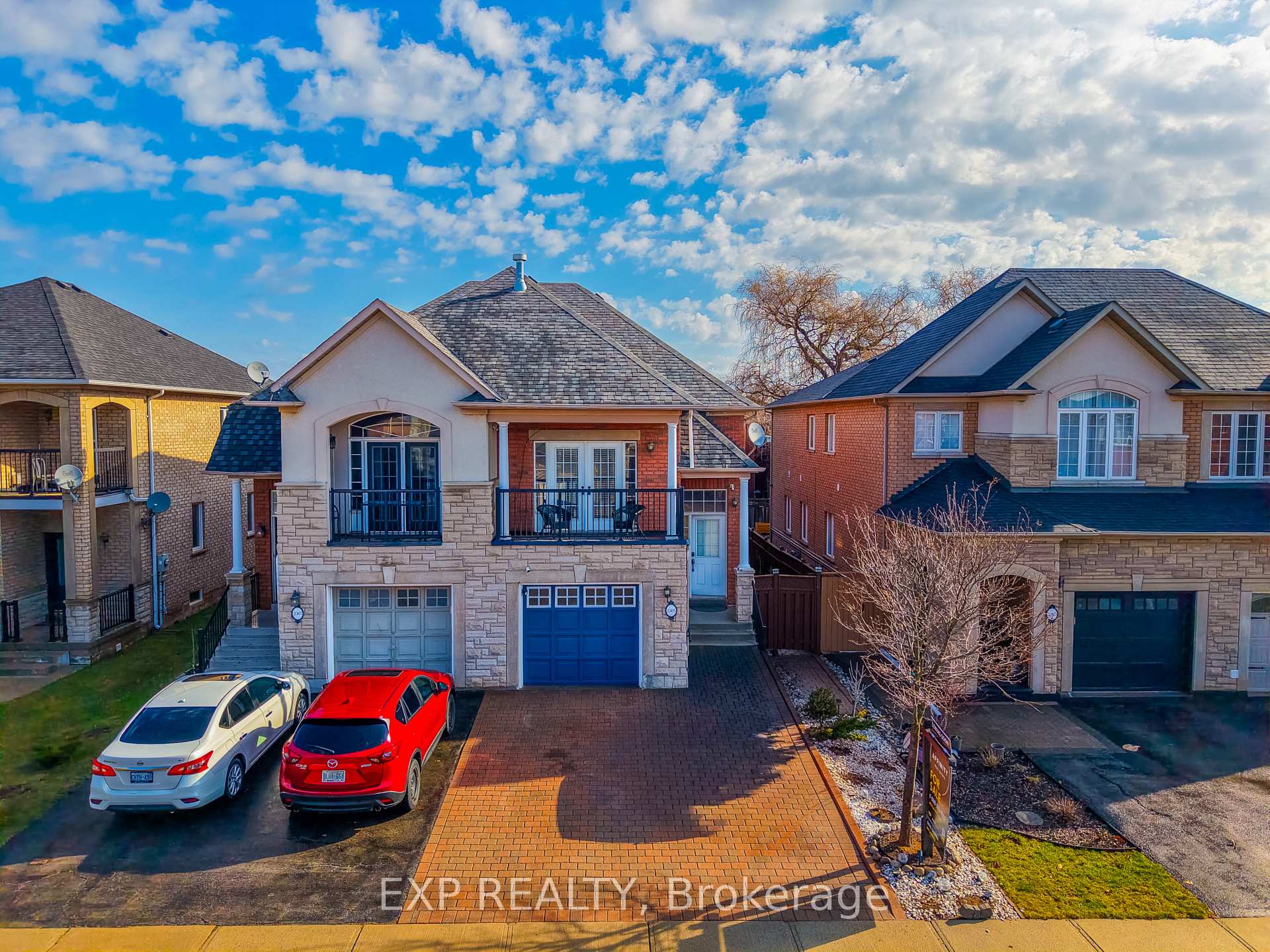 2305 Newcastle Crescent