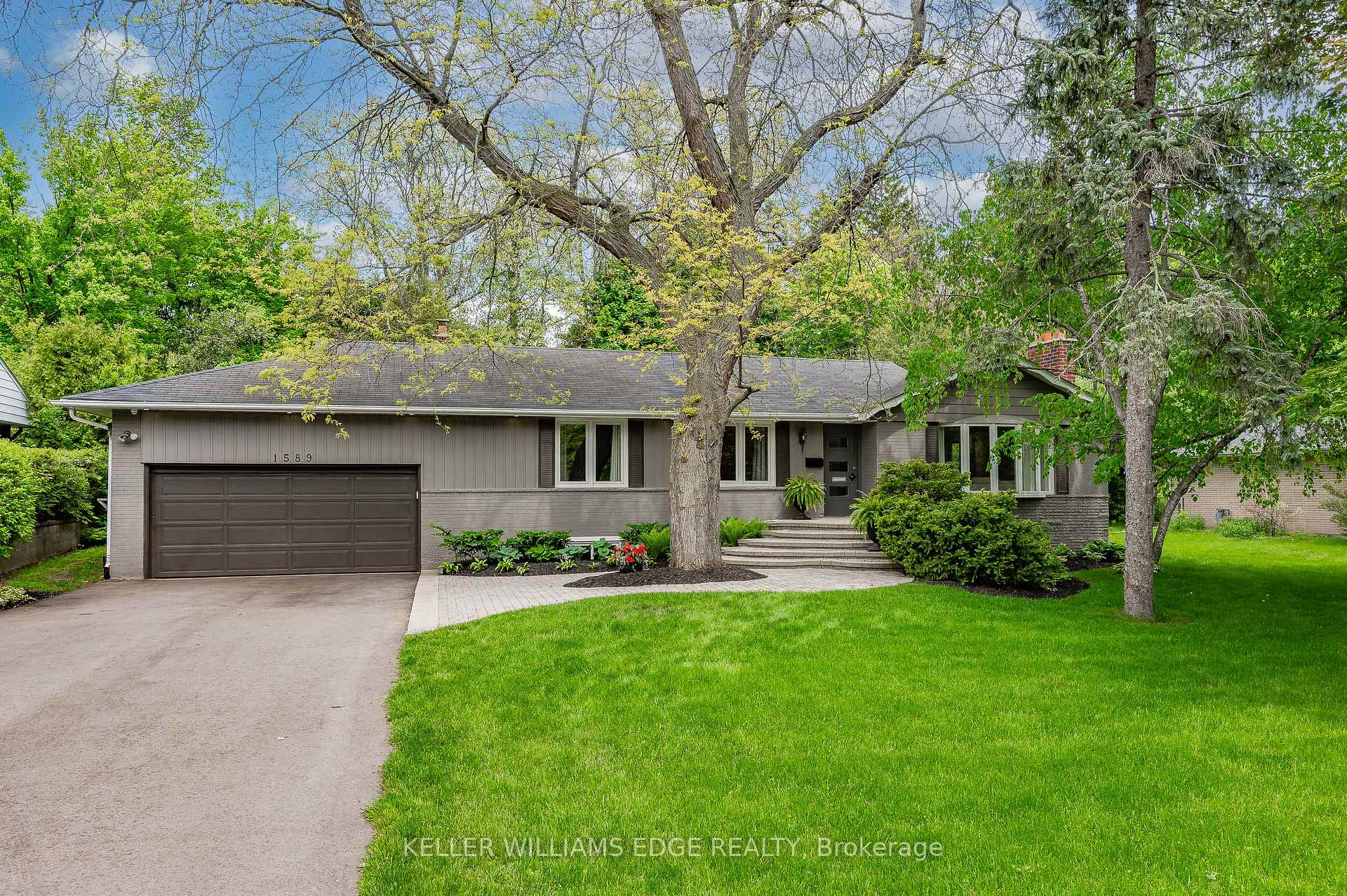 1589 Crediton Parkway