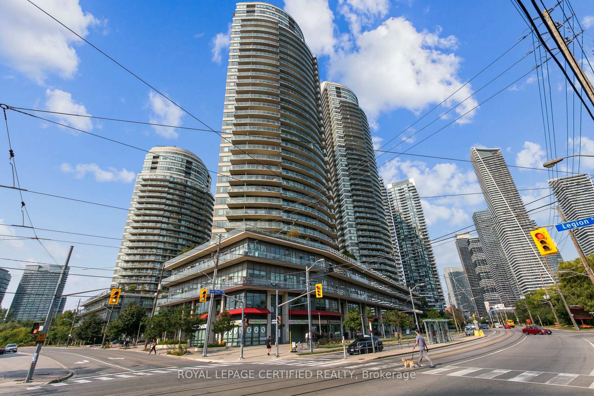 2240 Lakeshore Boulevard W
