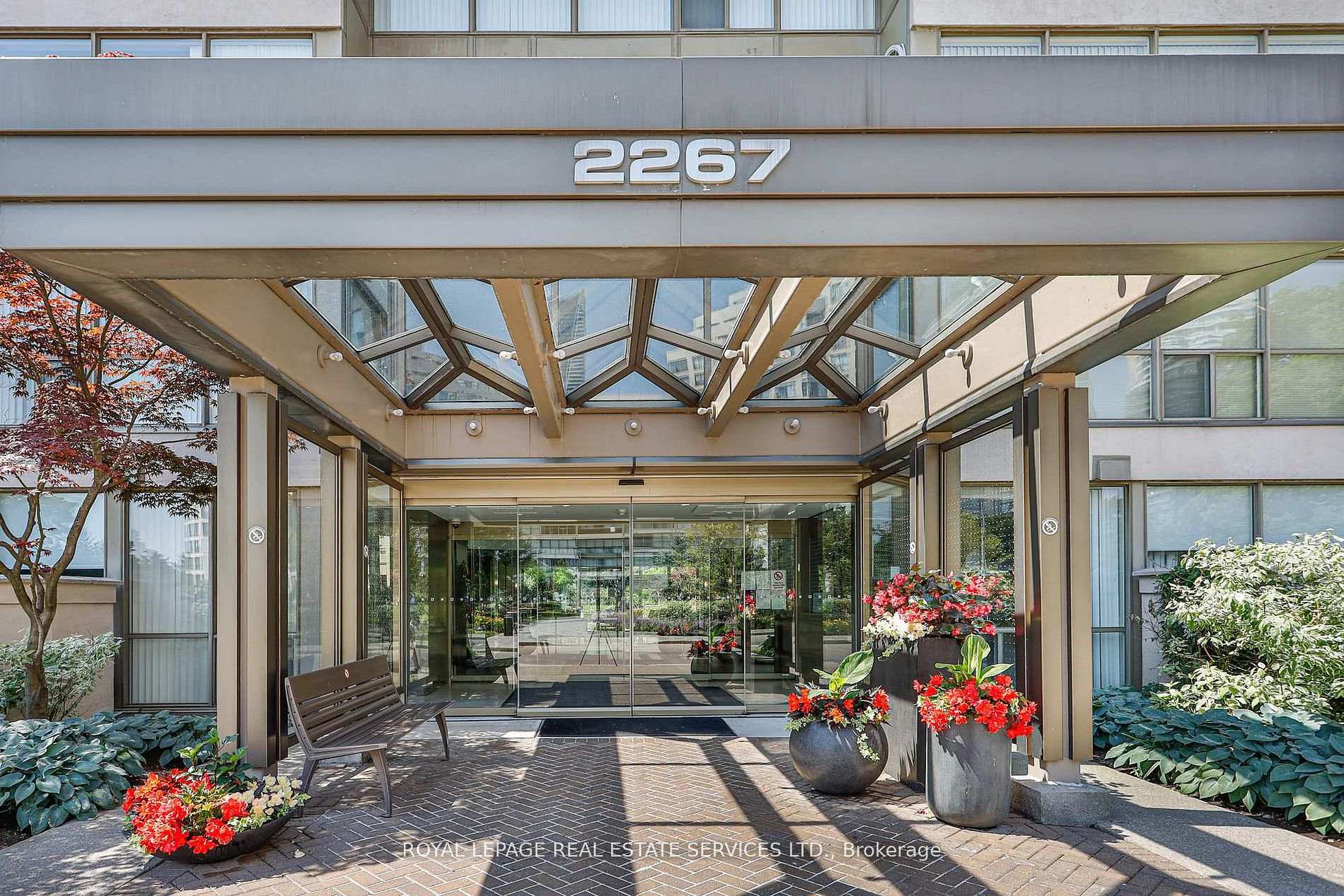 2267 Lake Shore Boulevard W