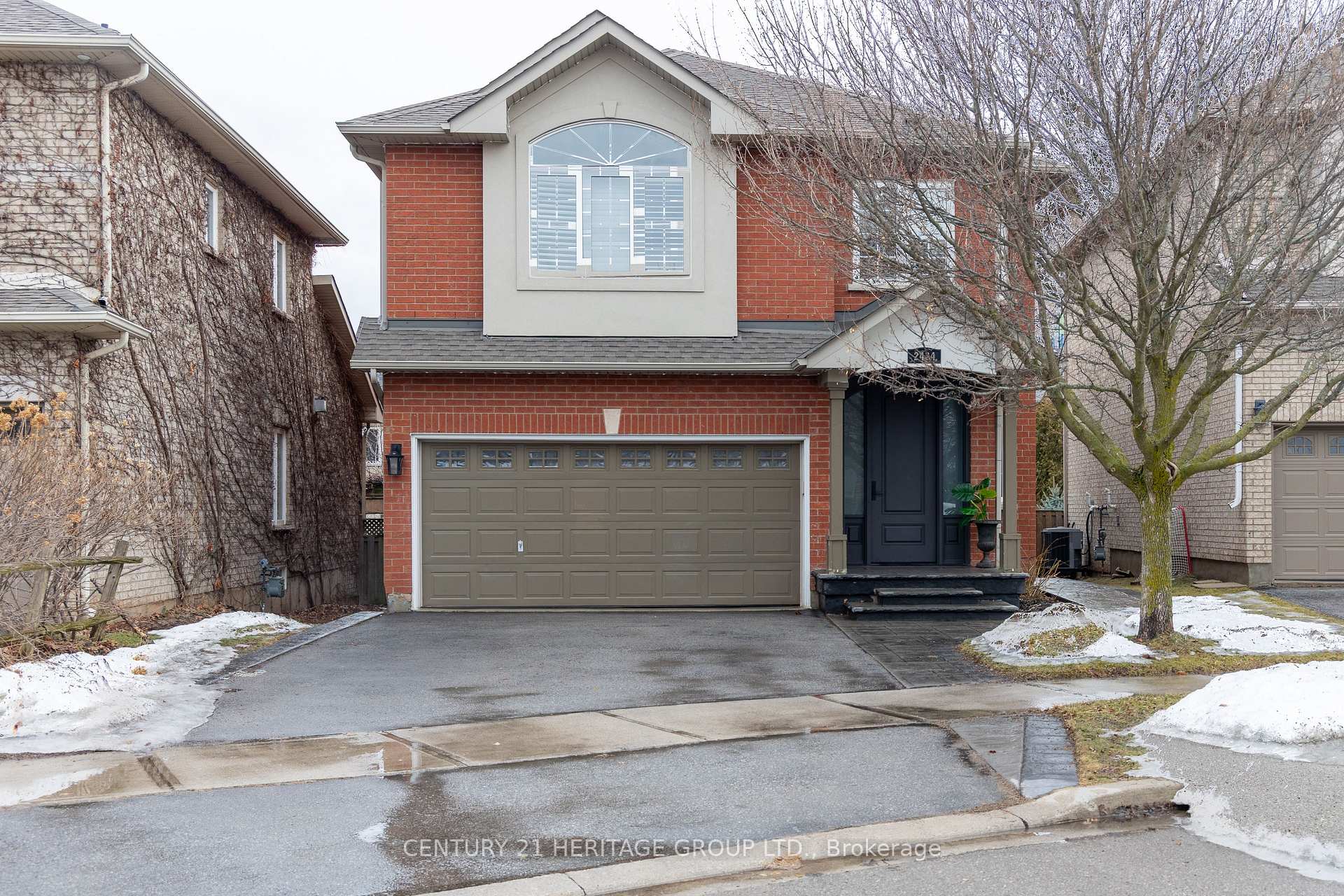 2434 Blue Holly Crescent