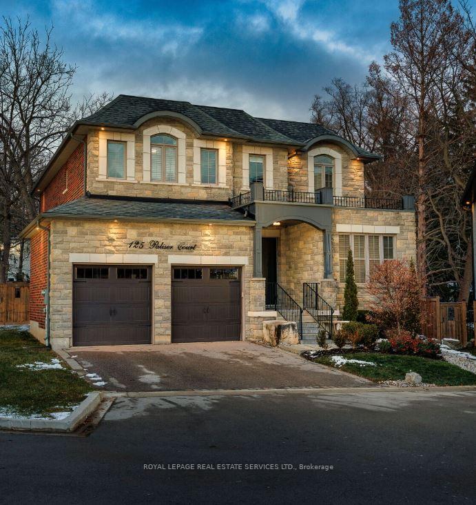 125 Paliser Court