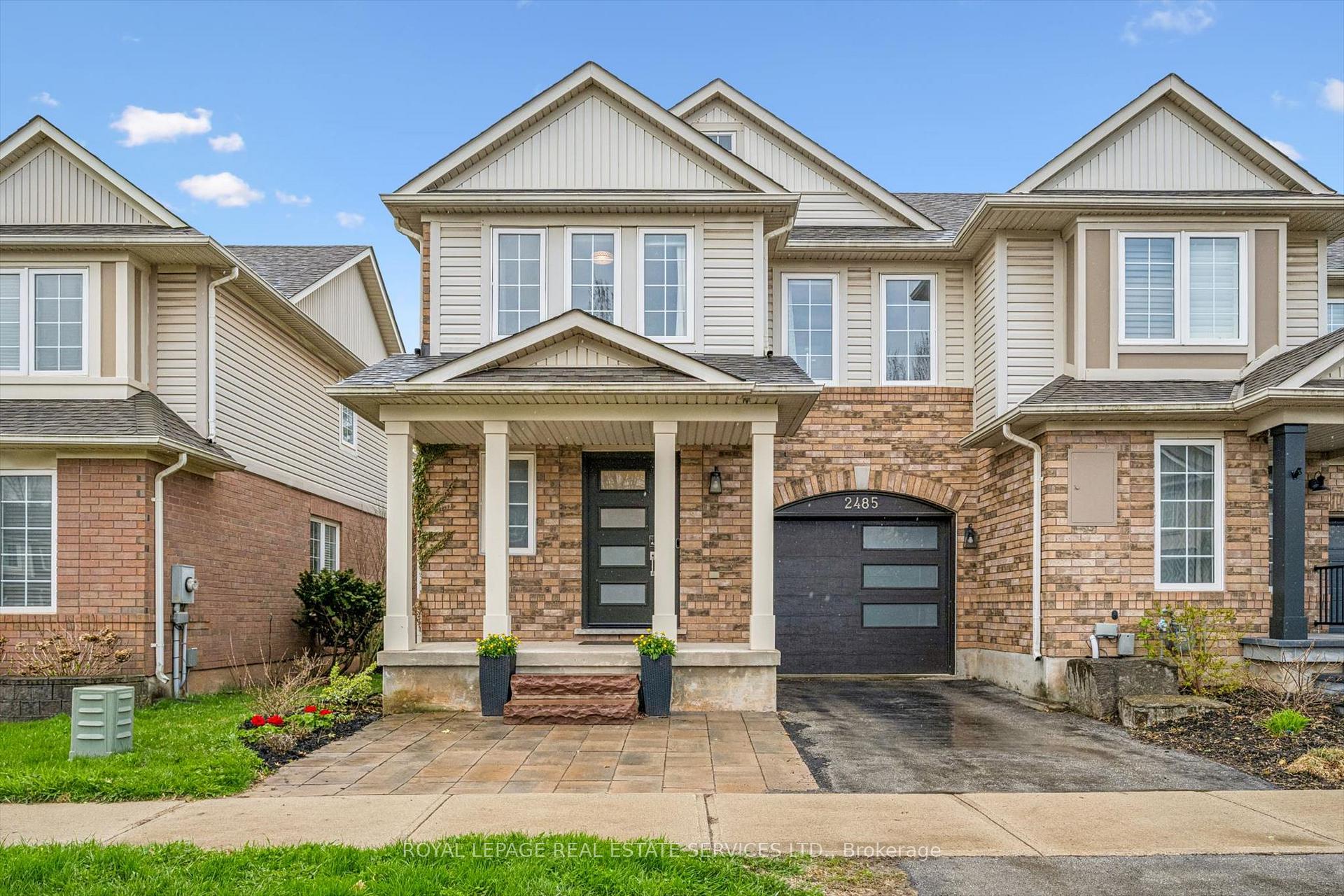 2485 Wooden Hill Circle