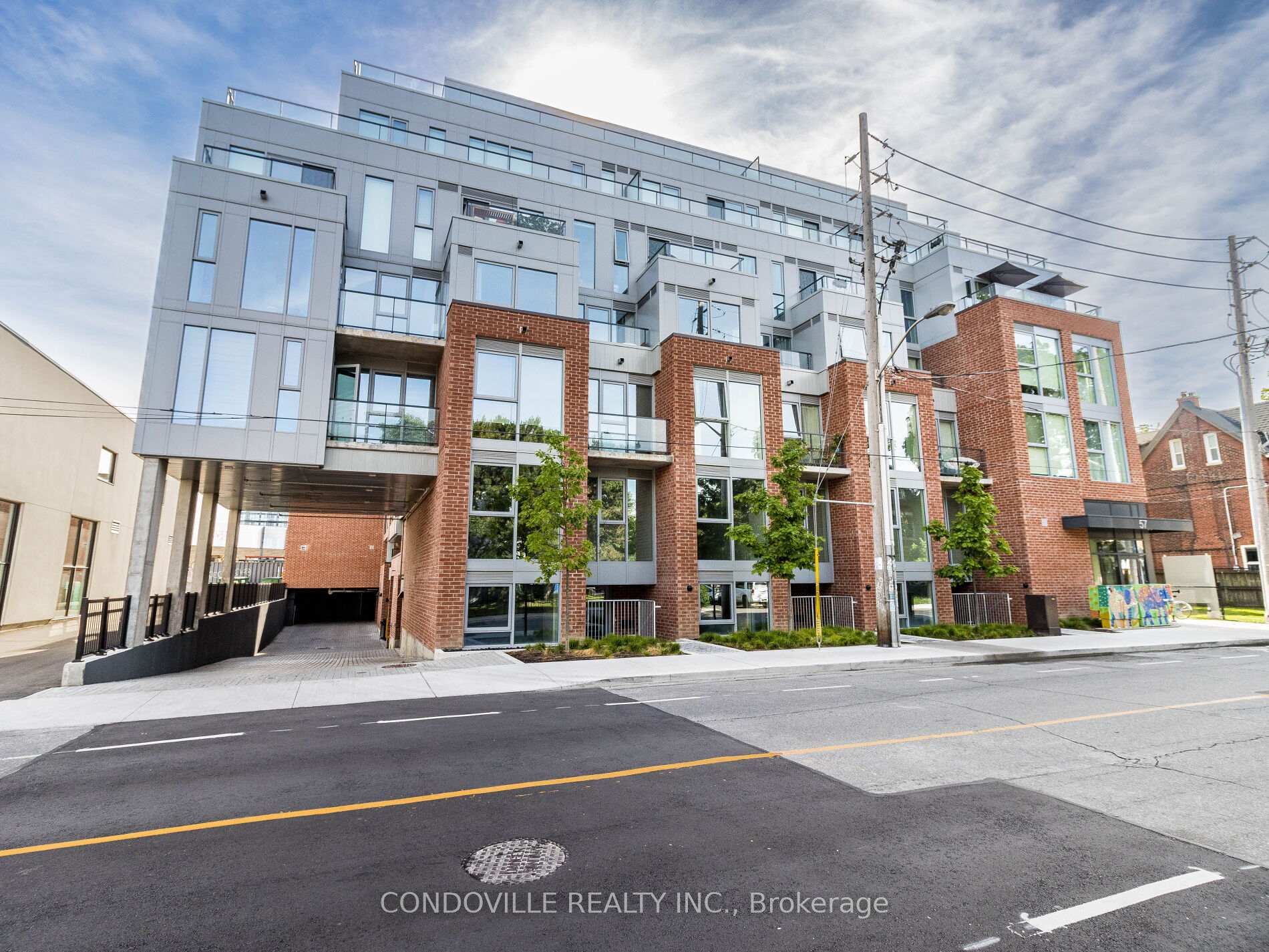 57 Brock Avenue W