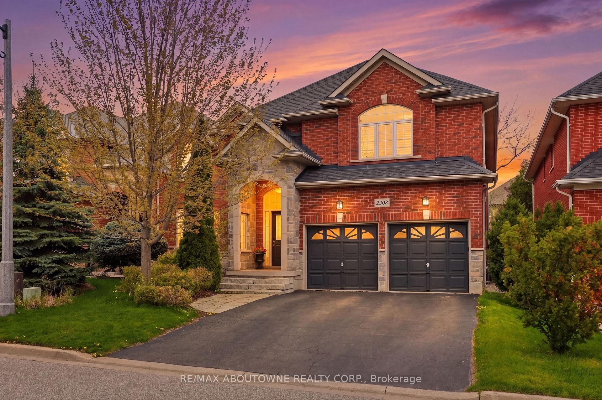 2202 Brookhaven Crescent