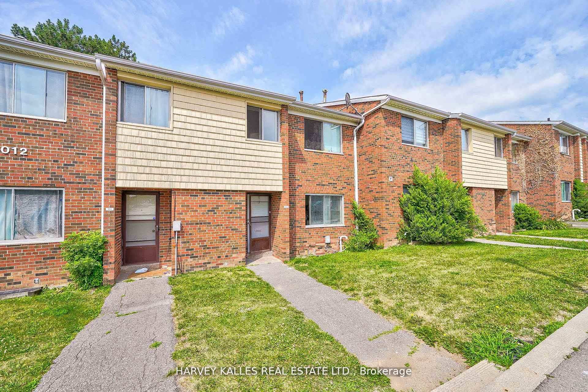 2000 Sheppard Avenue W
