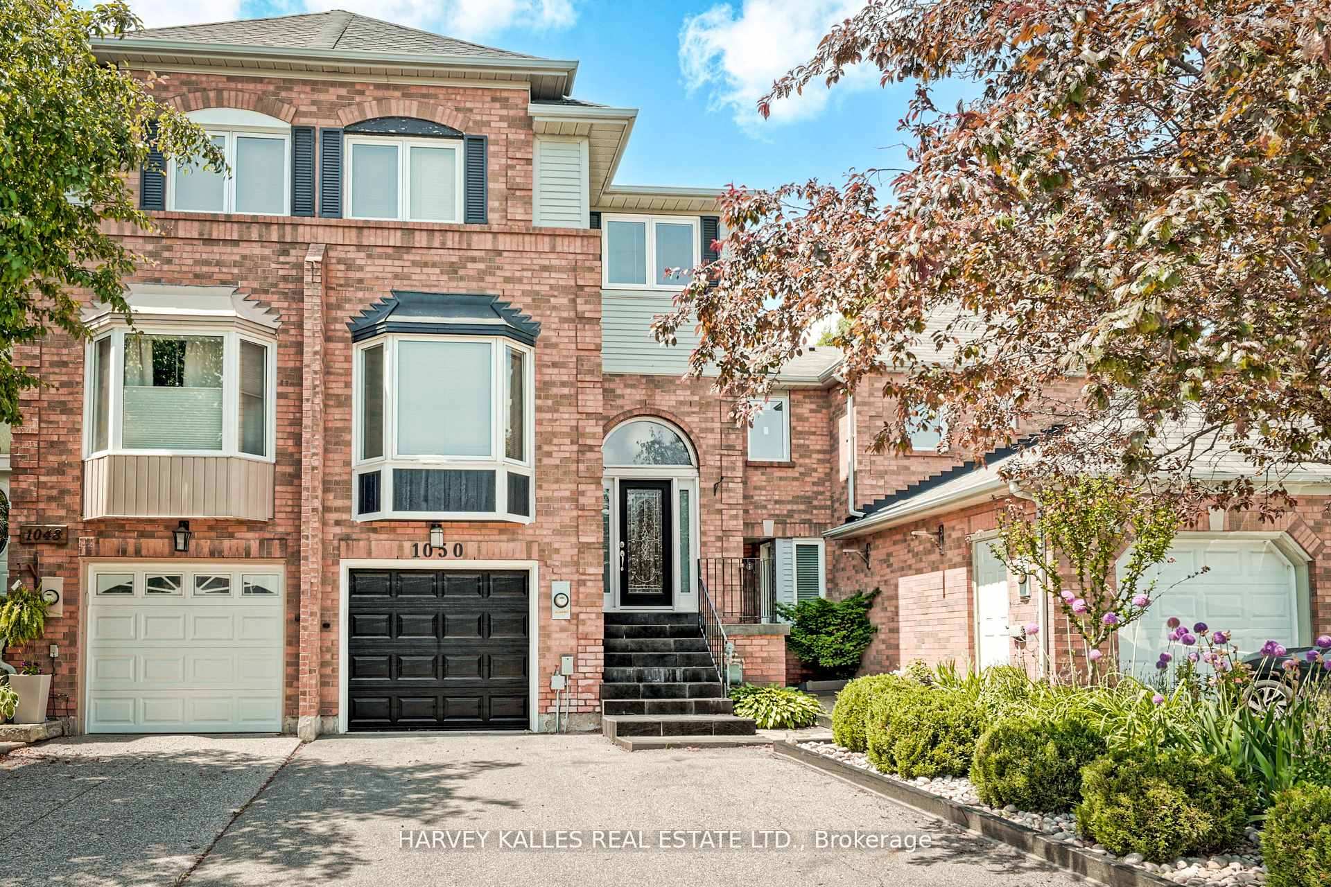 1050 Lindsay Drive