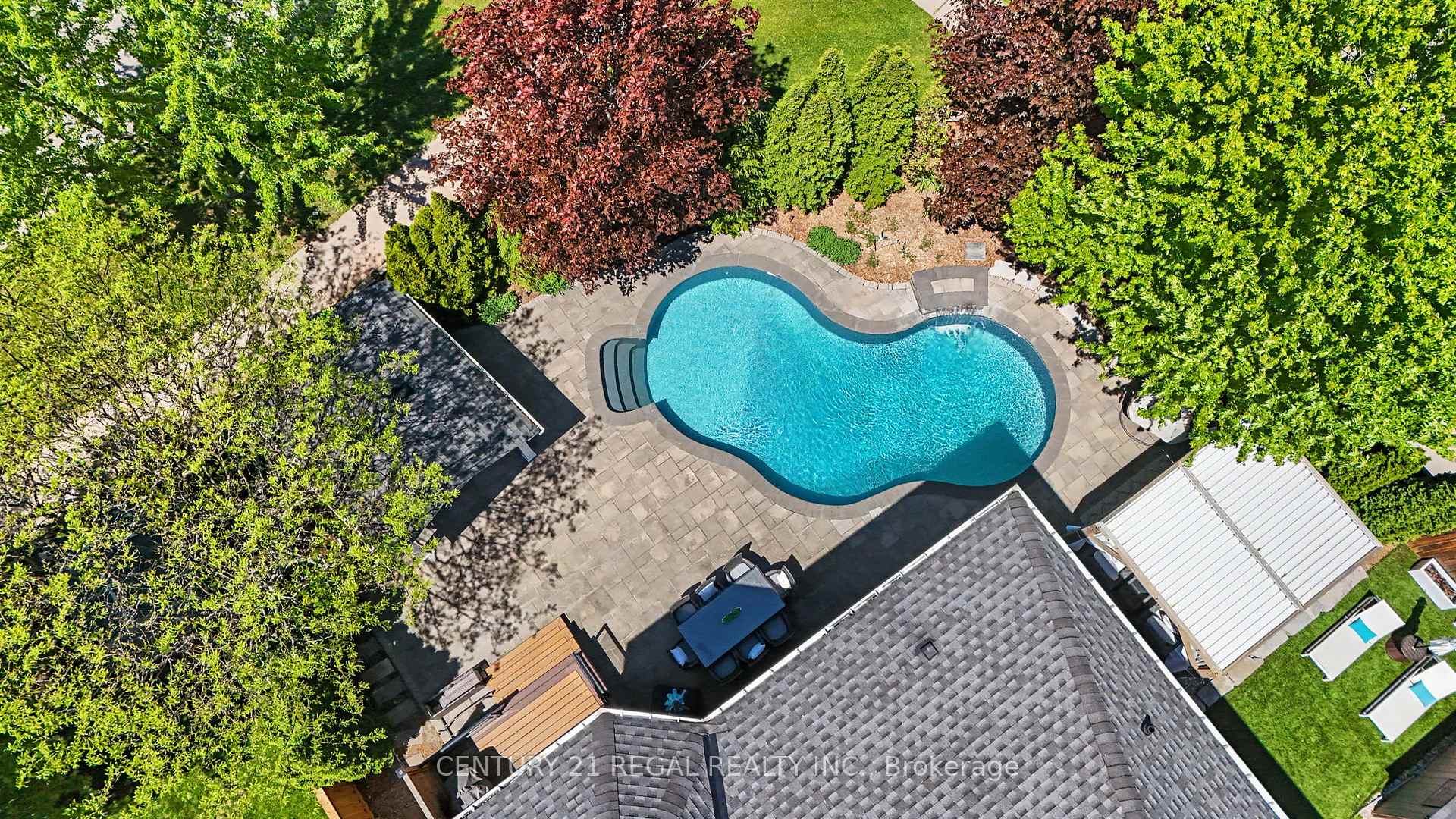 2260 Chickadee Crescent