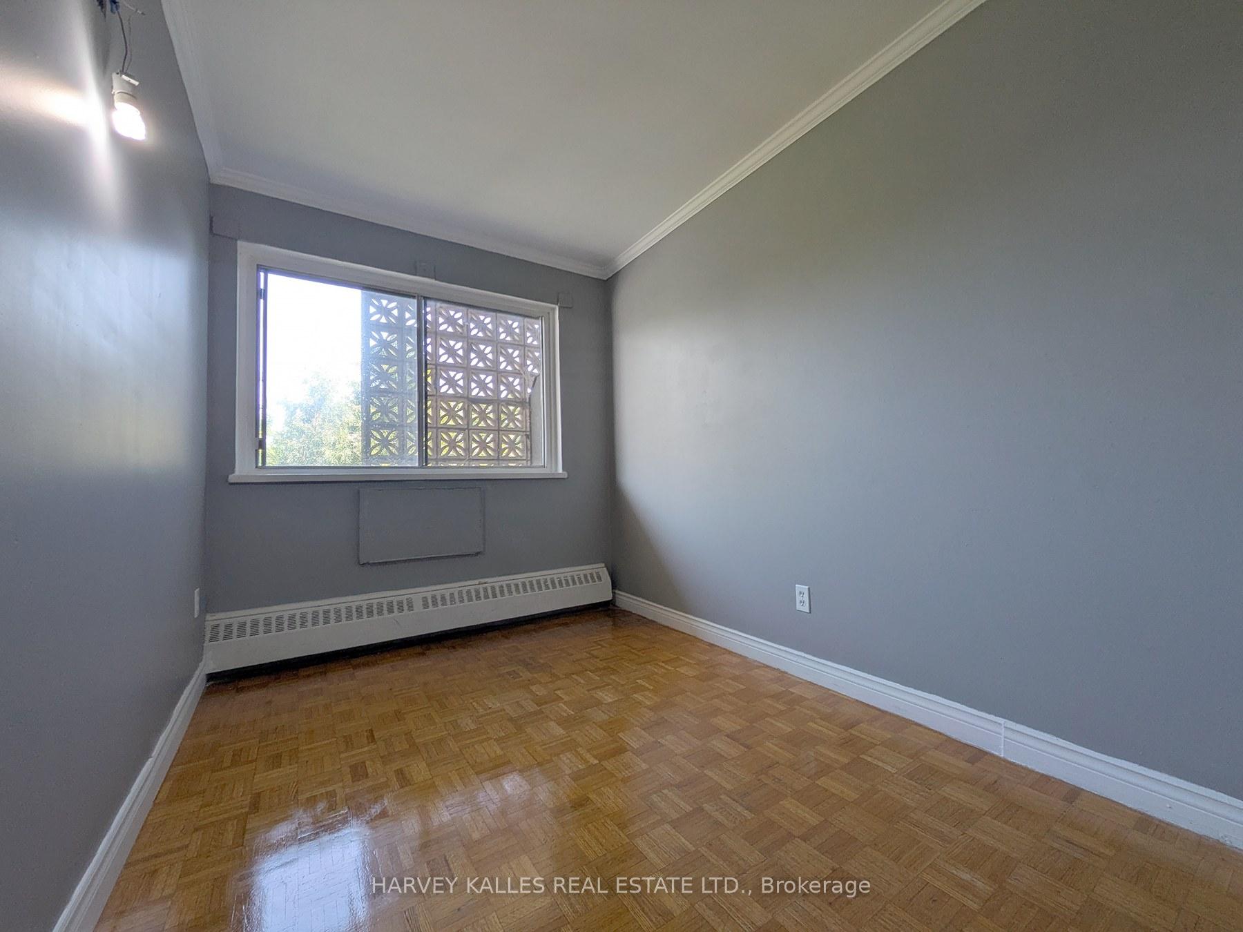 80 Blackfriar Avenue