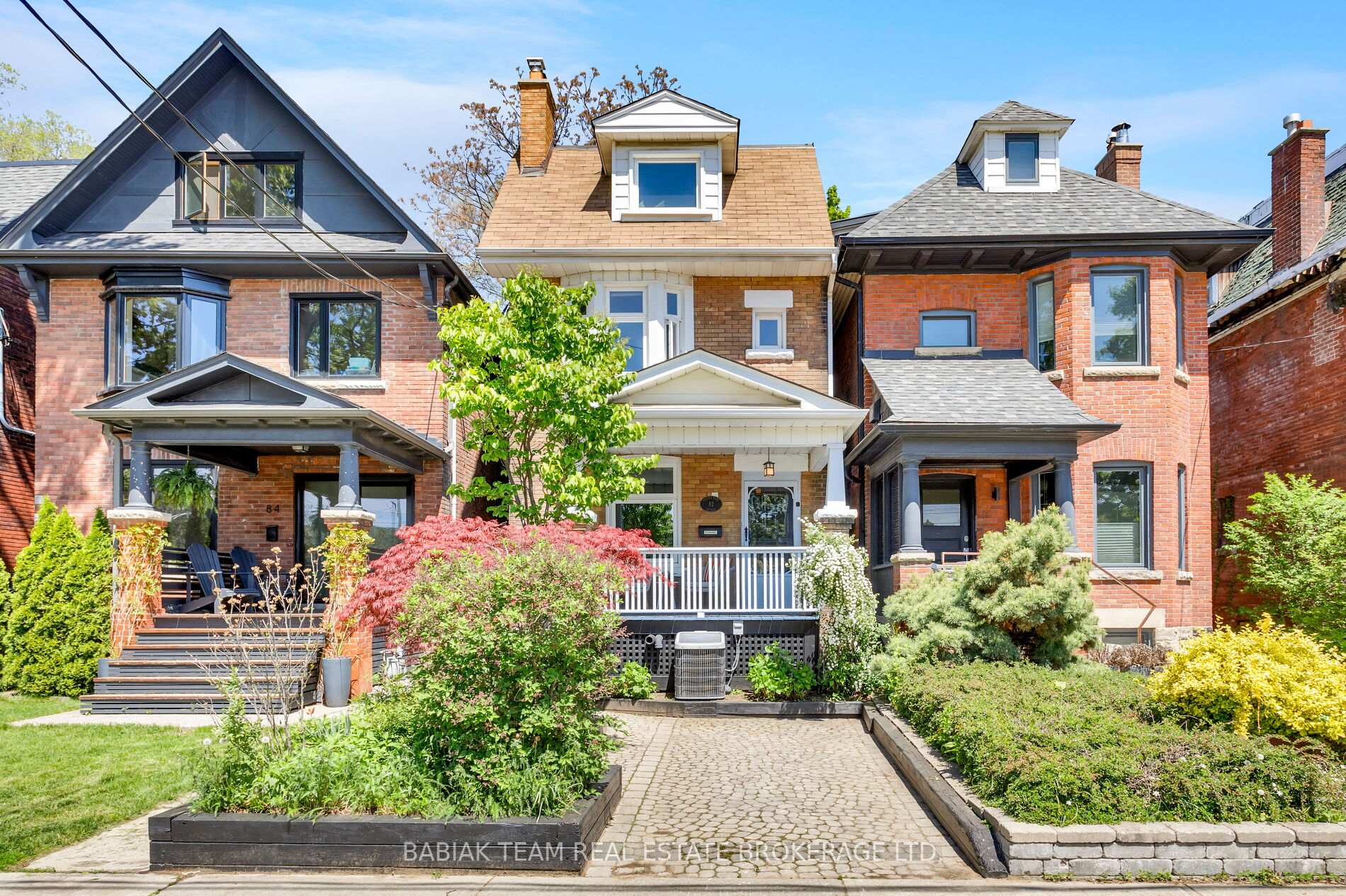 82 Howard Park Avenue