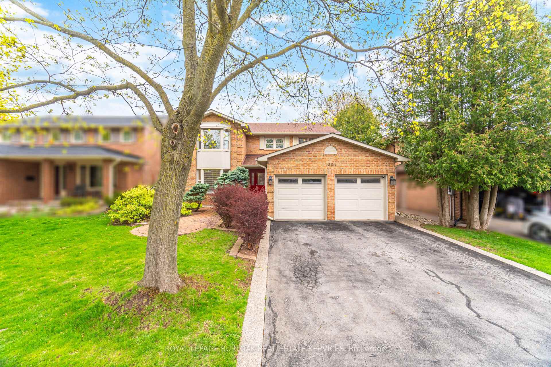 1004 Roxborough Drive