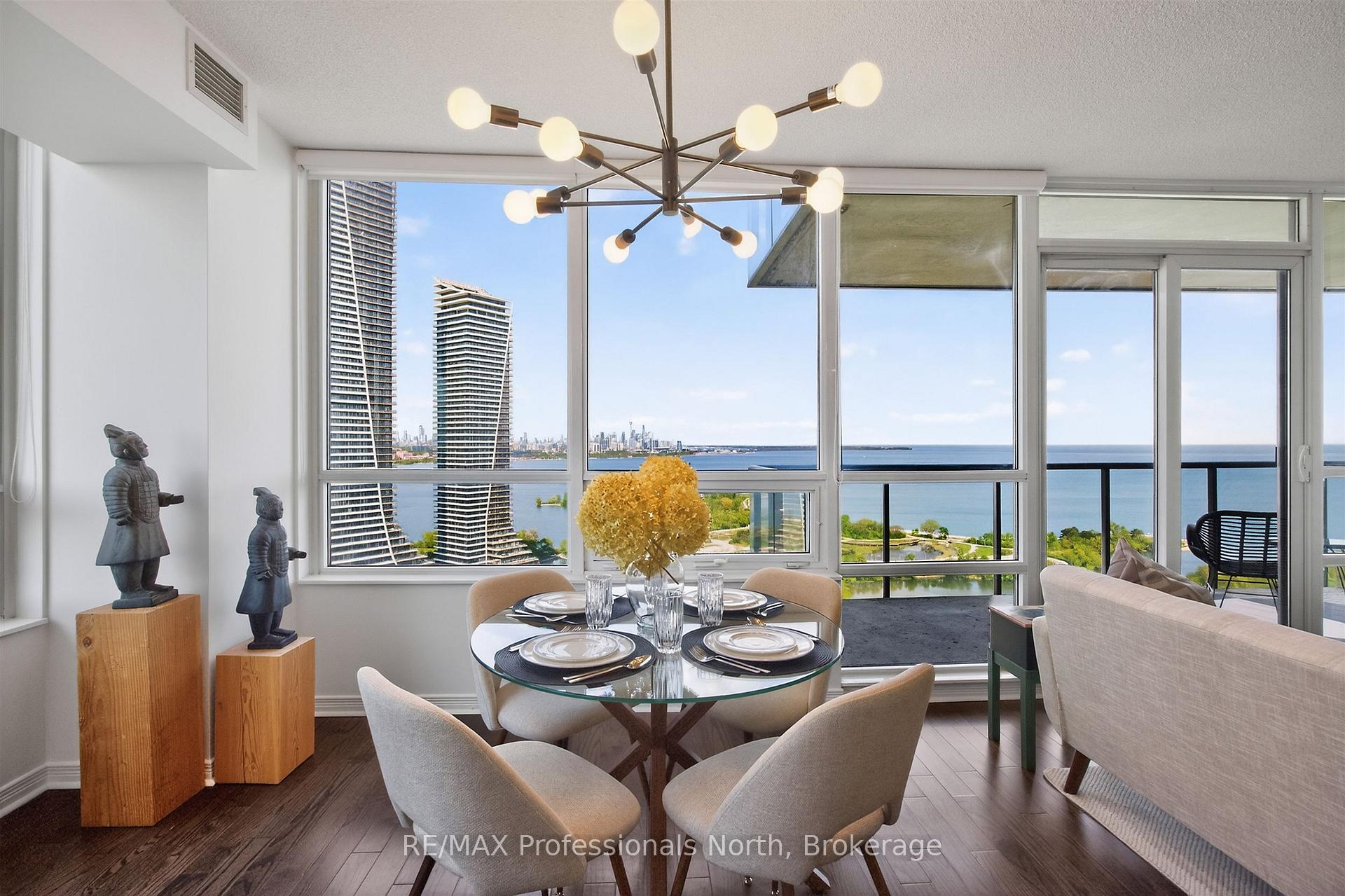 2230 Lake Shore Boulevard W