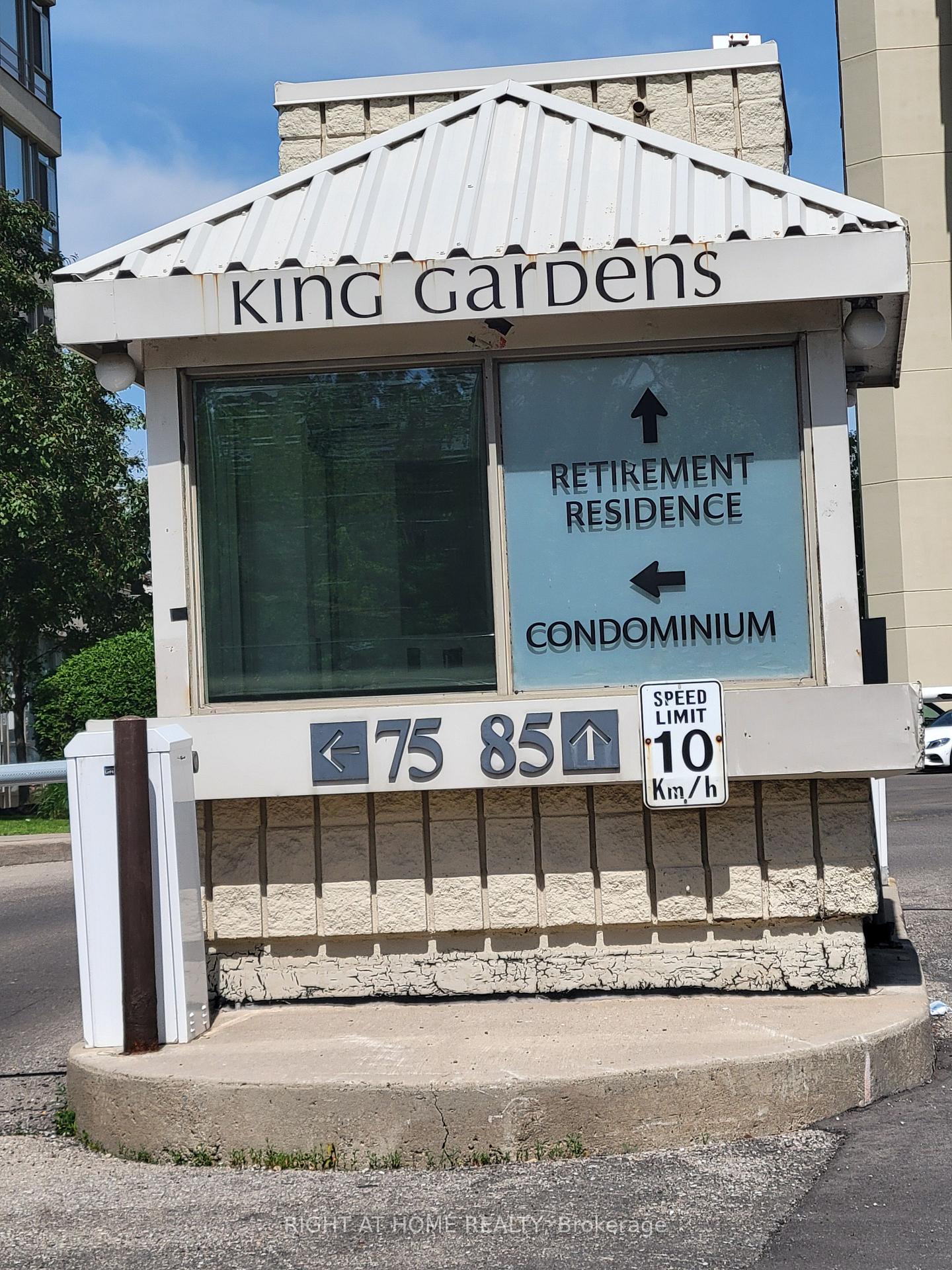 75 King Street E