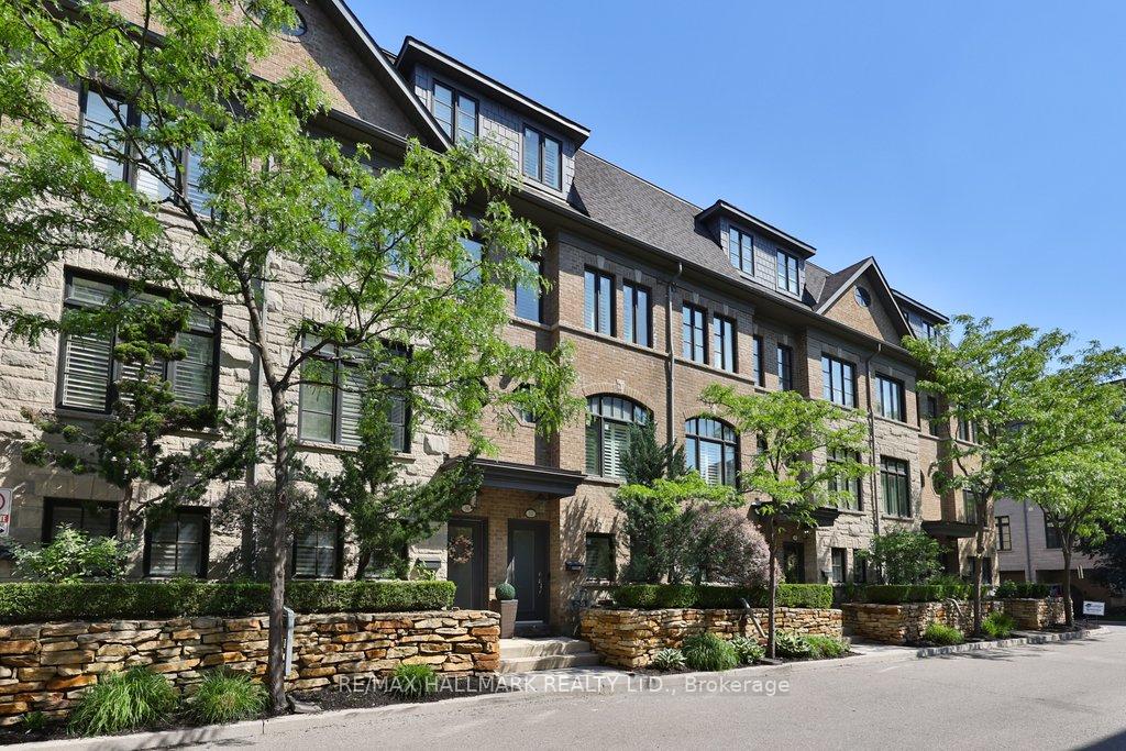 32 Lobo Mews