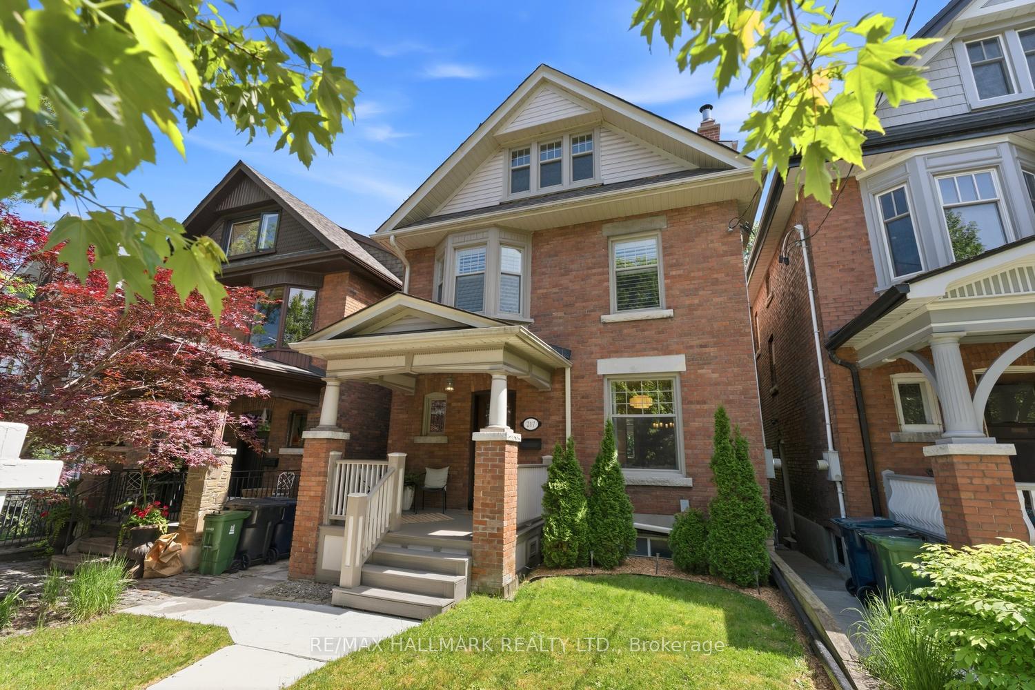 217 Humberside Avenue