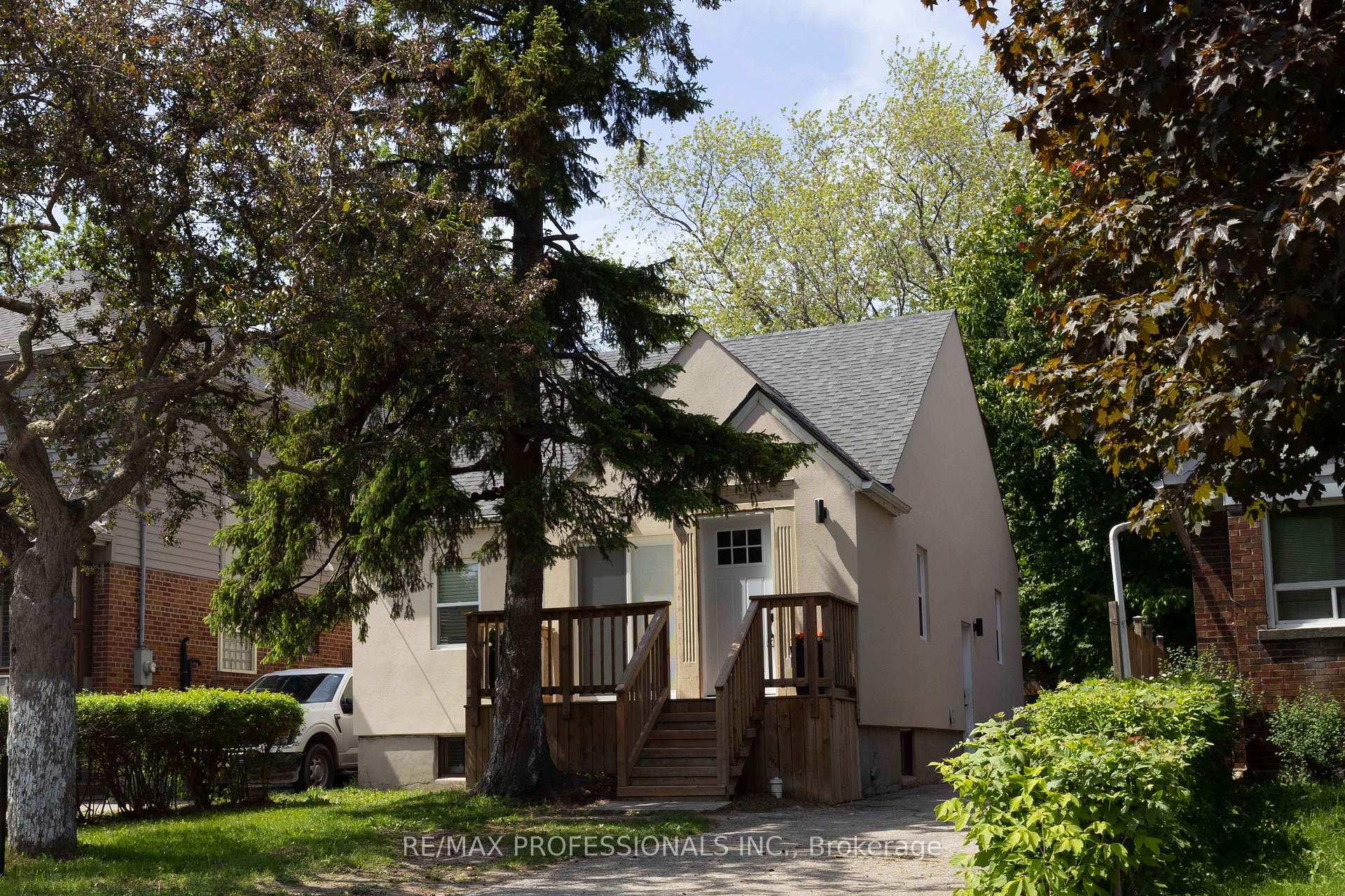76 Macdonald Street