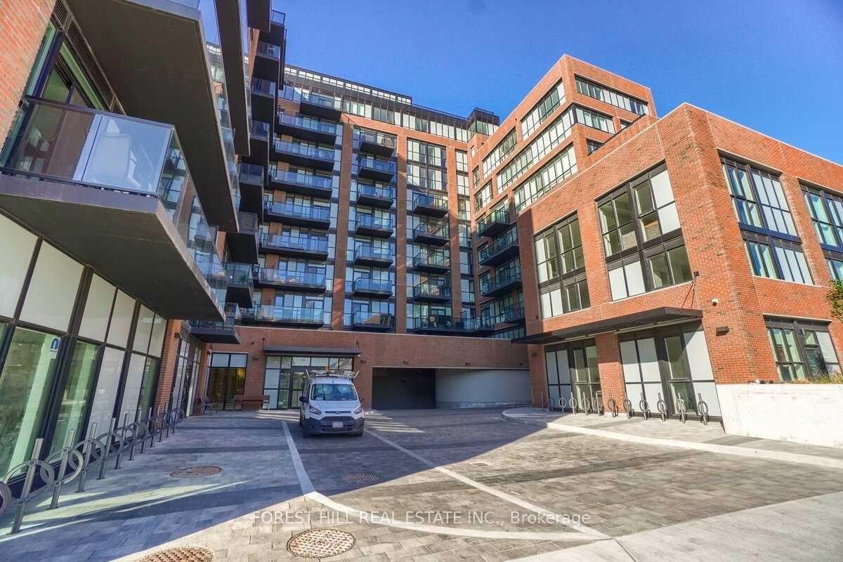 2300 ST CLAIR AVE Avenue W