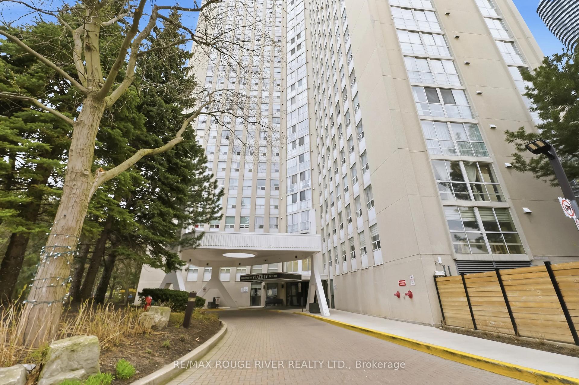 3650 Kaneff Crescent