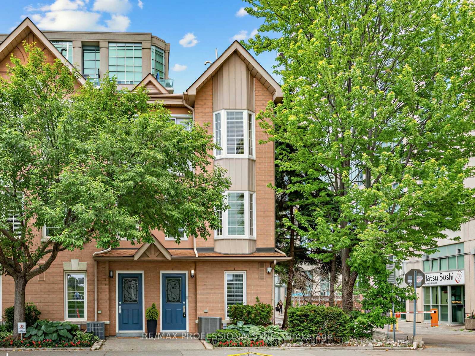220 Manitoba Street