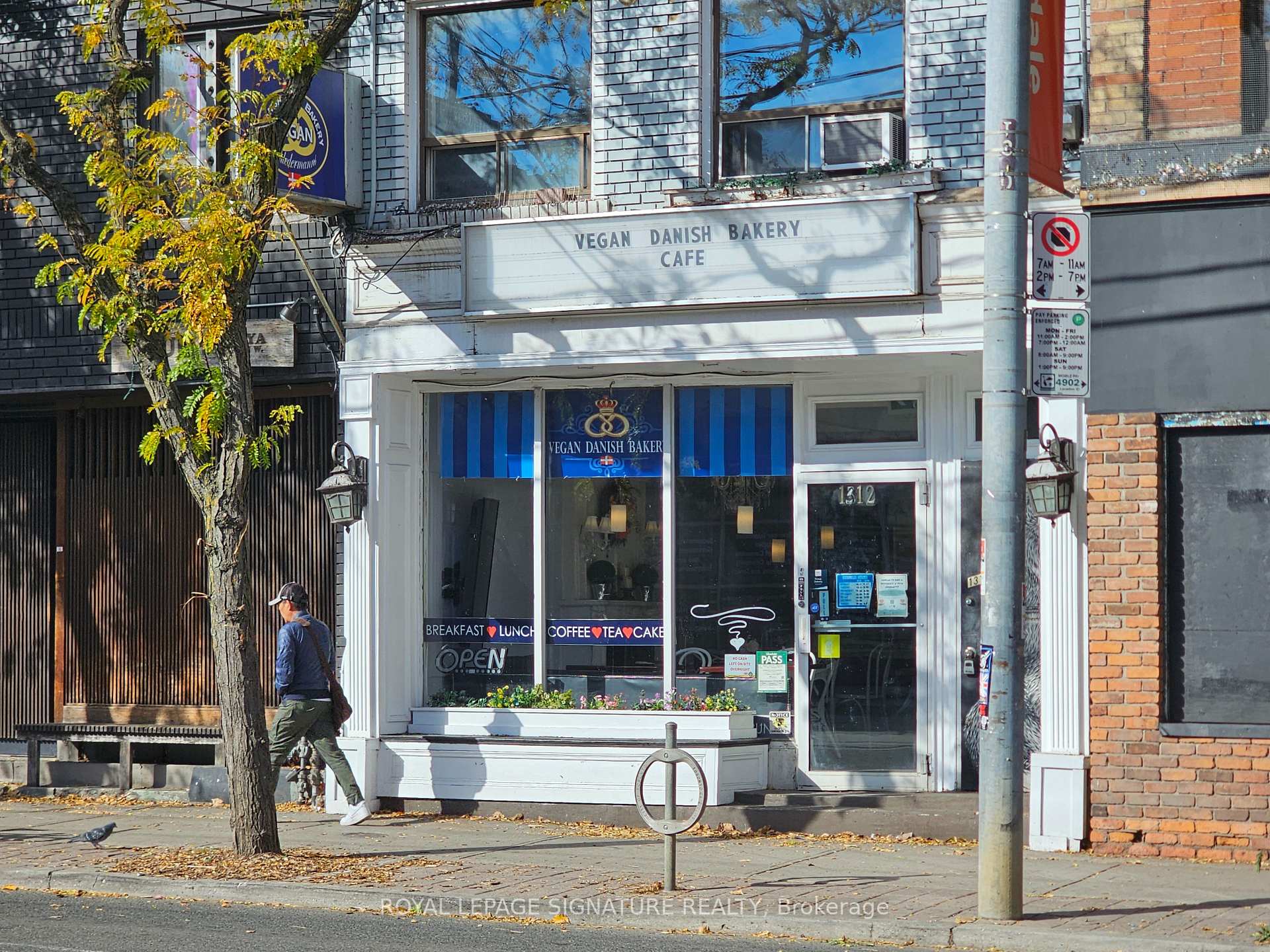 1312 Queen Street W
