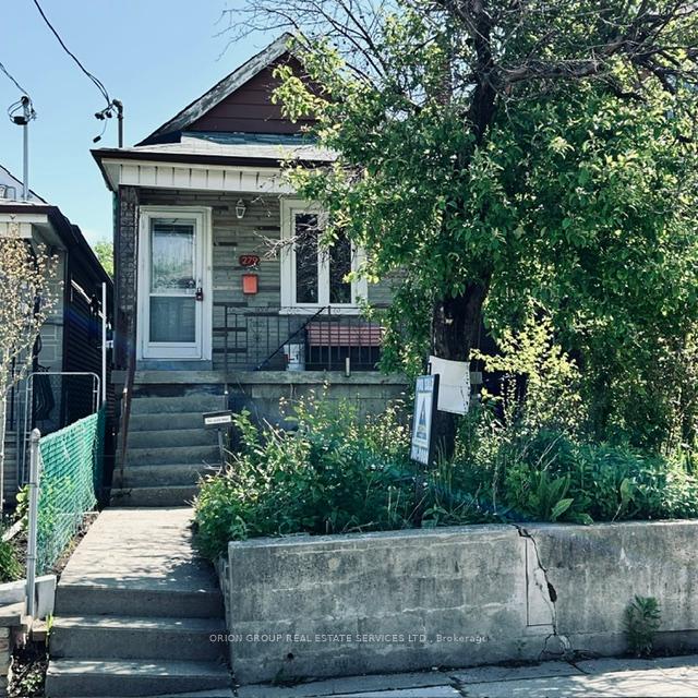 279 Mcroberts Avenue