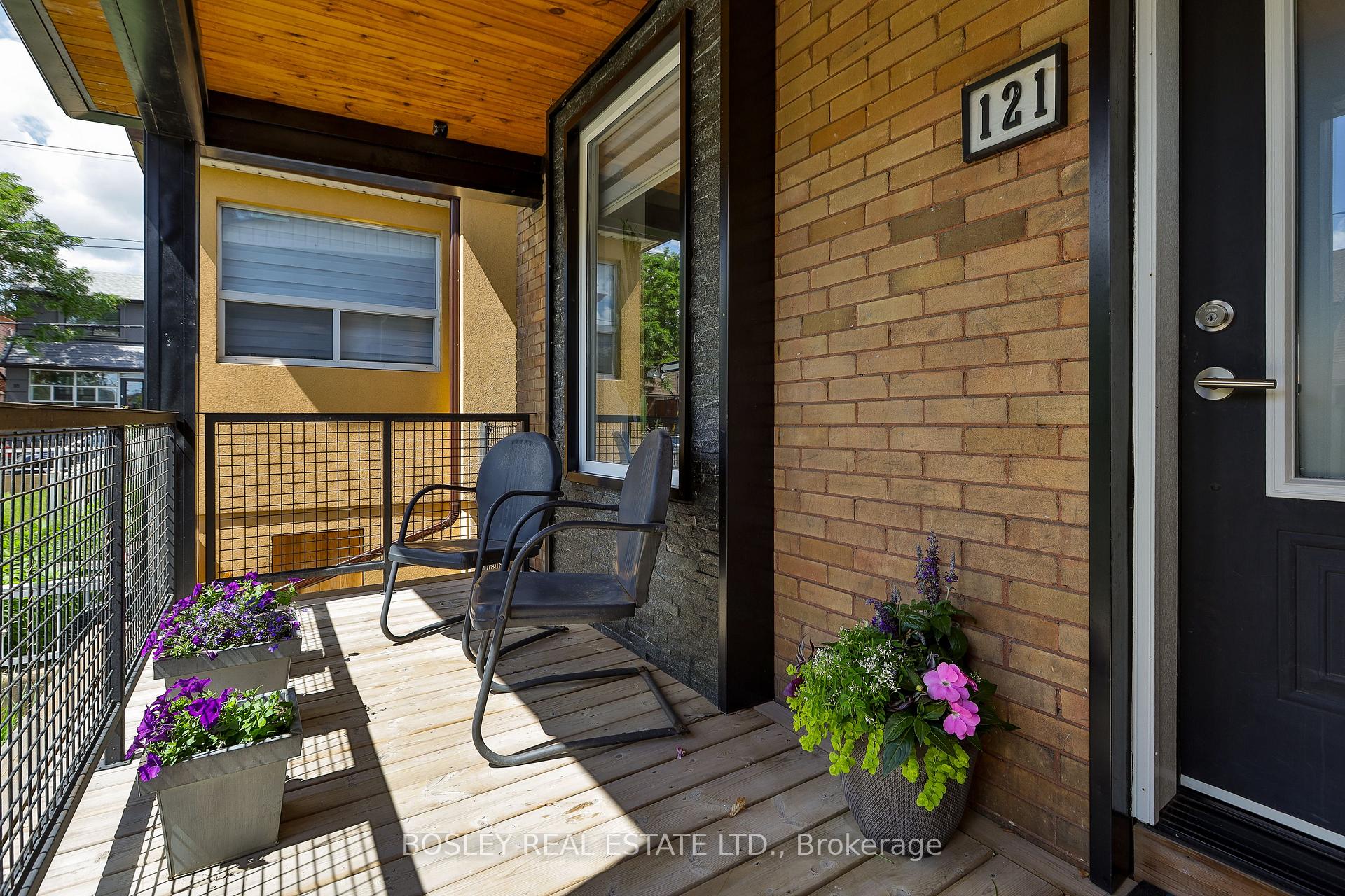 121 Blackthorn Avenue