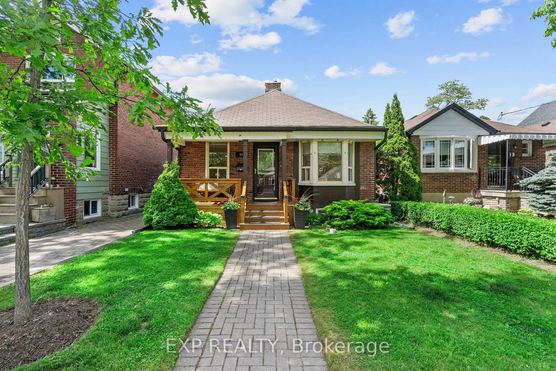98 Elma Street