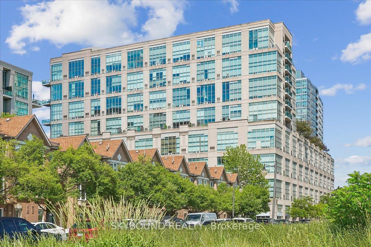 300 Manitoba Street