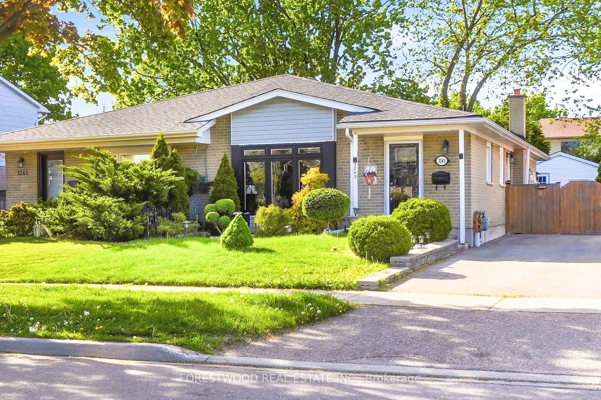 3243 Gwendale Crescent