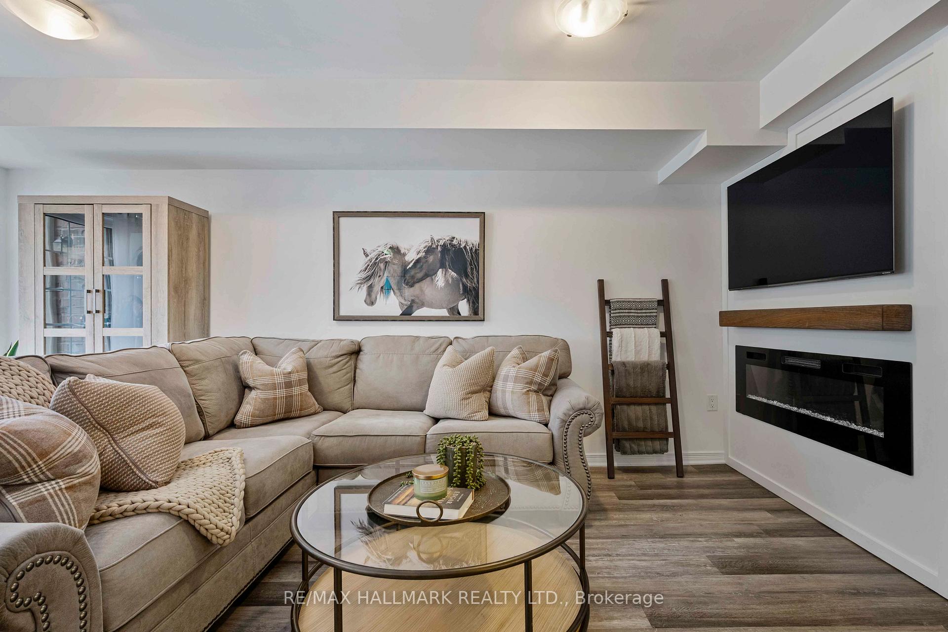 2441 Greenwich Drive
