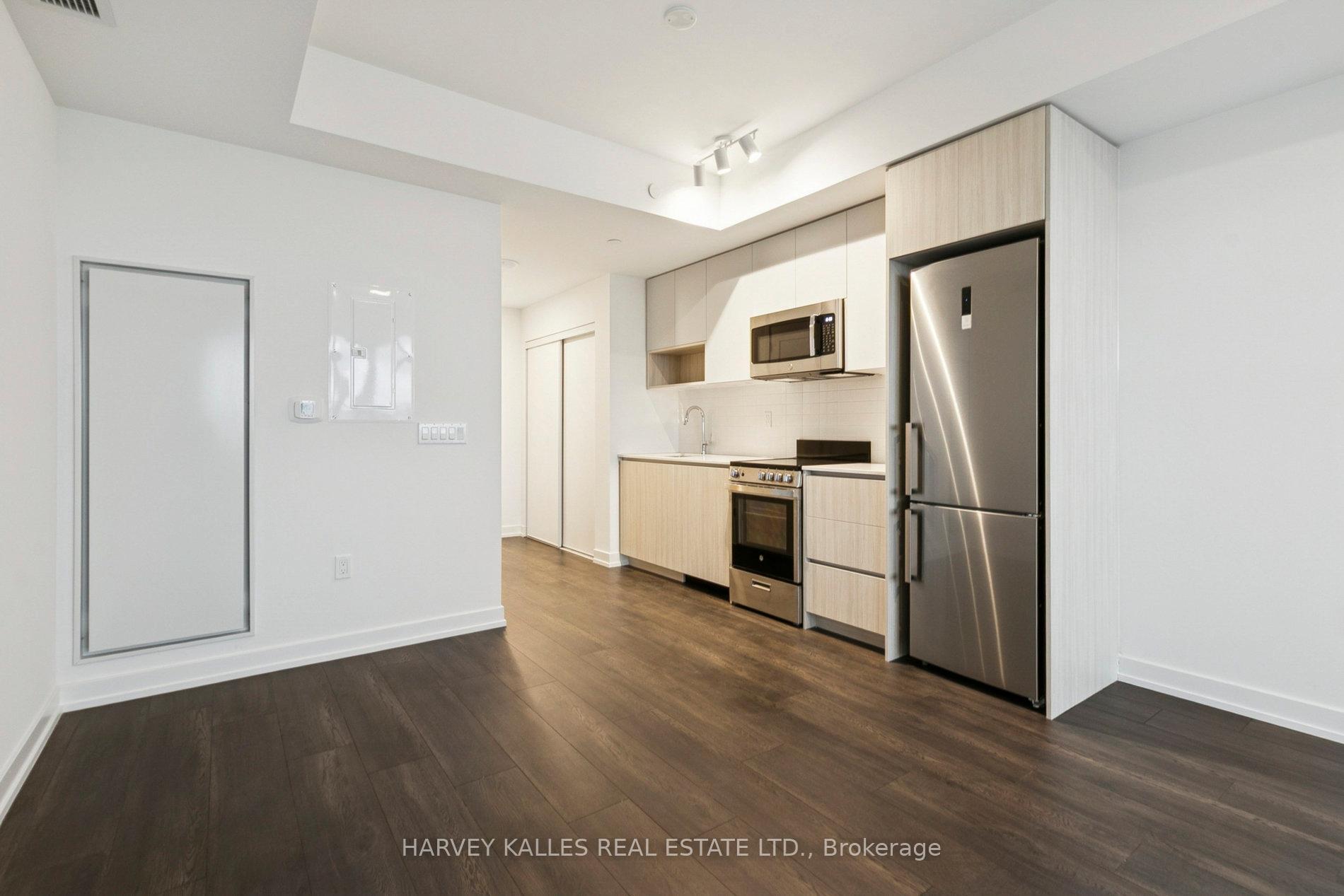 801 The Queensway N/A