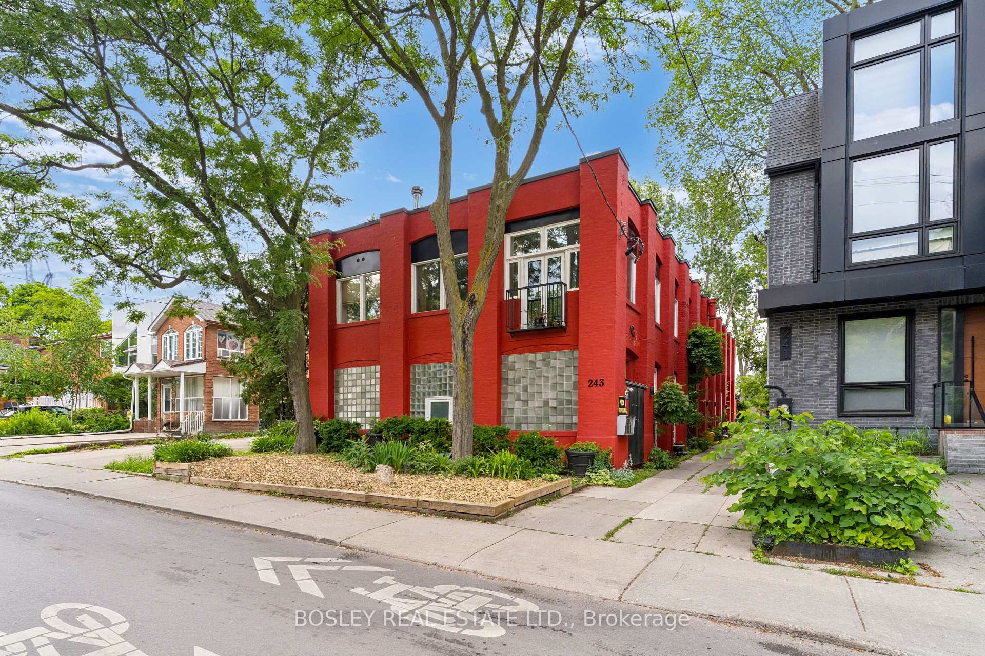 243 Macdonell Avenue