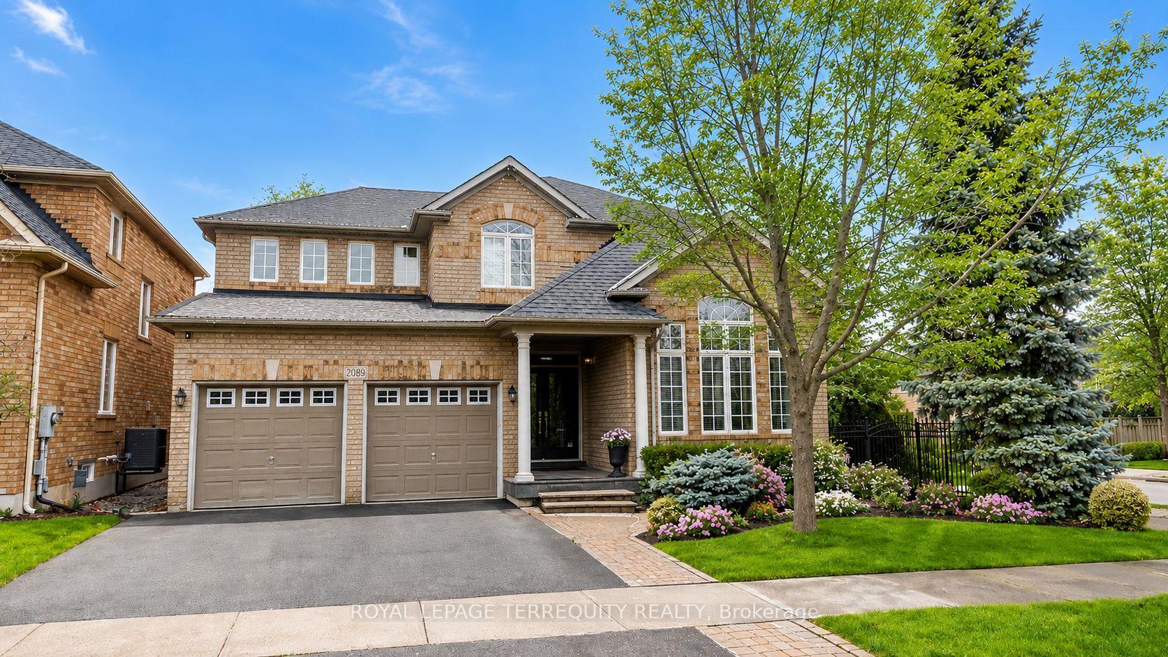 2089 Blackforest Crescent