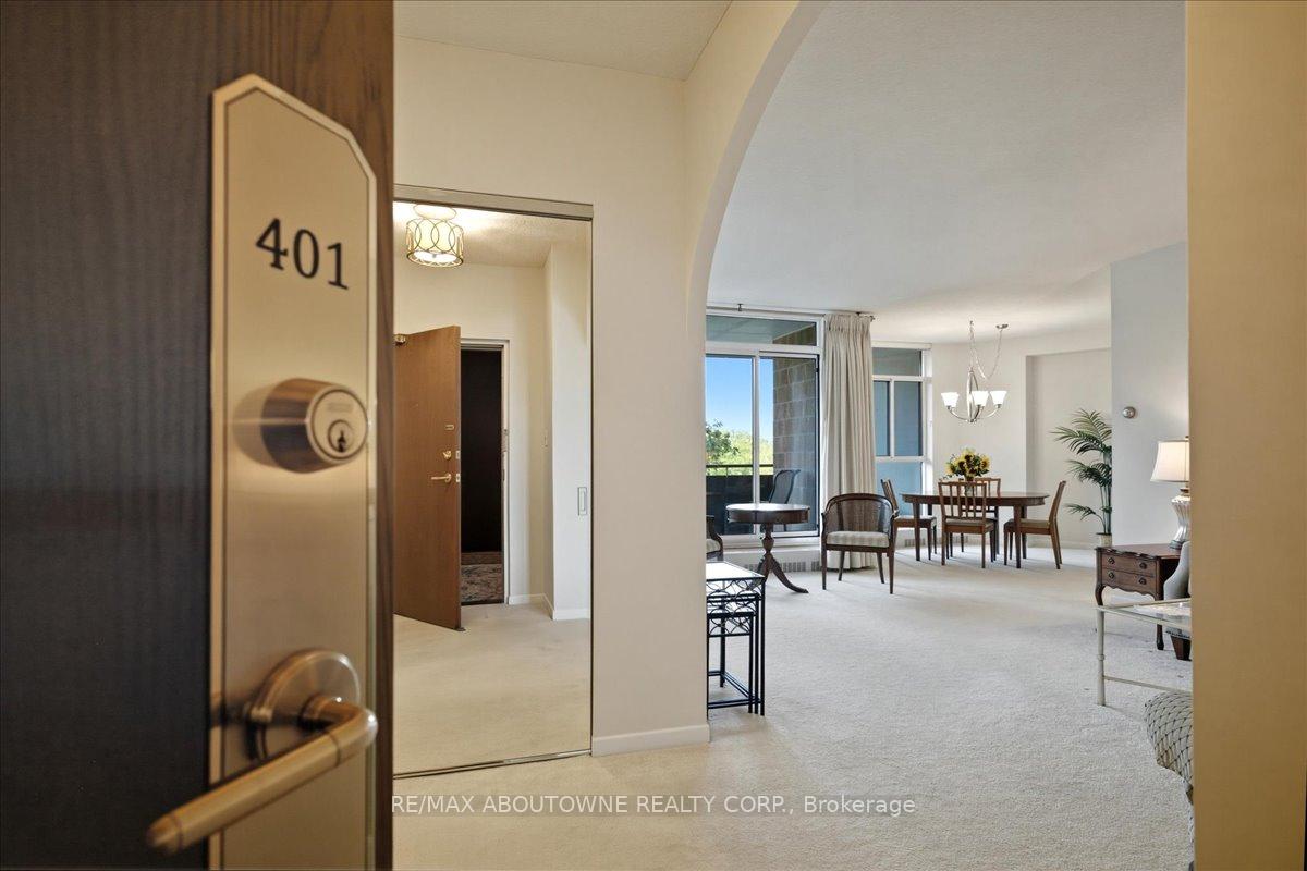 5250 Lakeshore Road