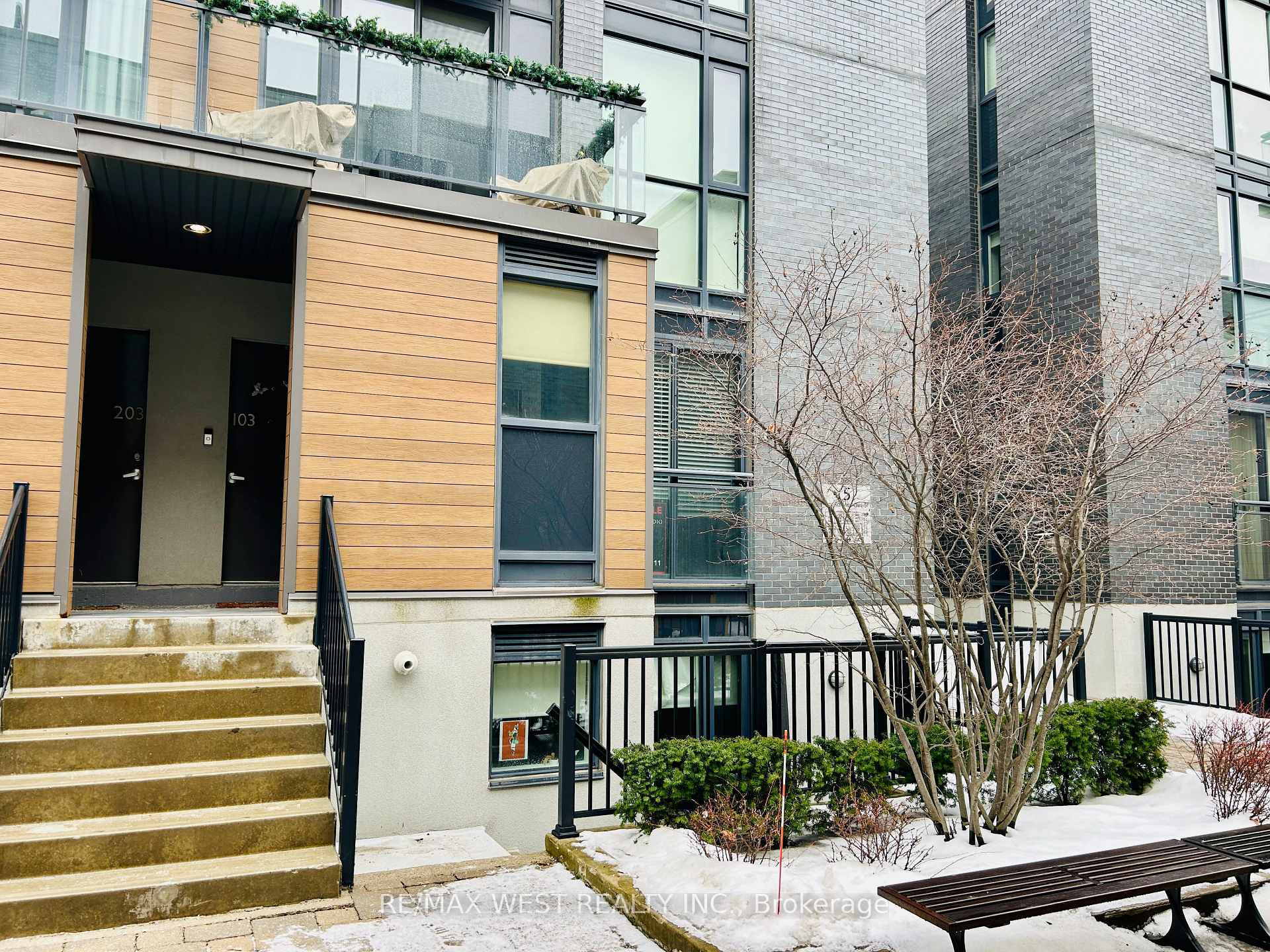 5 Sousa Mendes Street