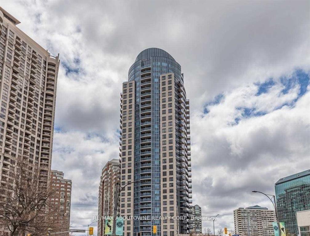 330 Burnhamthorpe Road W