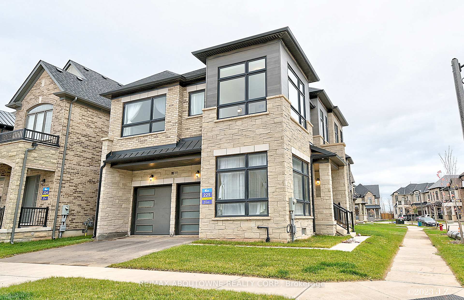 1197 Stag Hollow