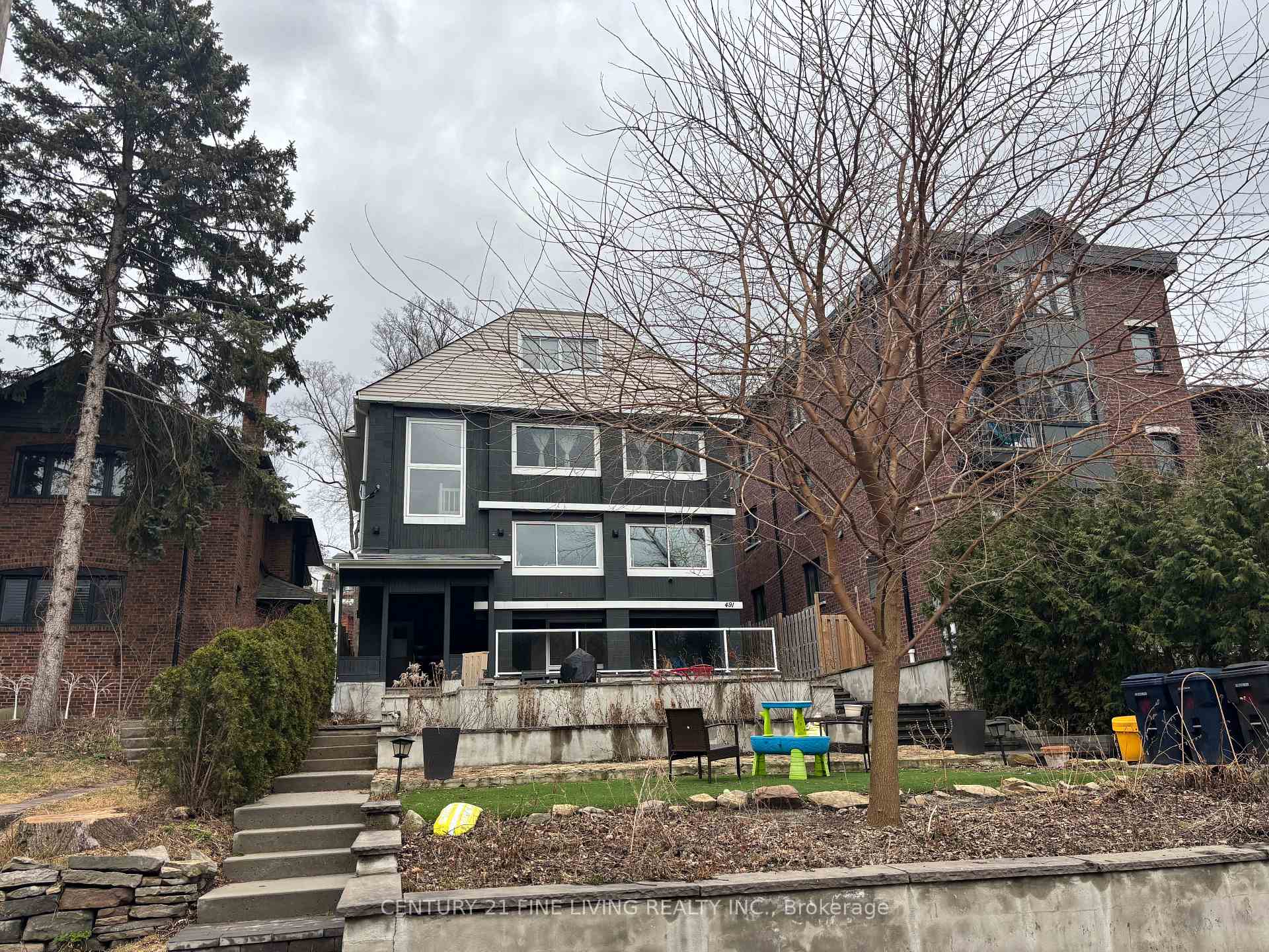 491 PARKSIDE Drive