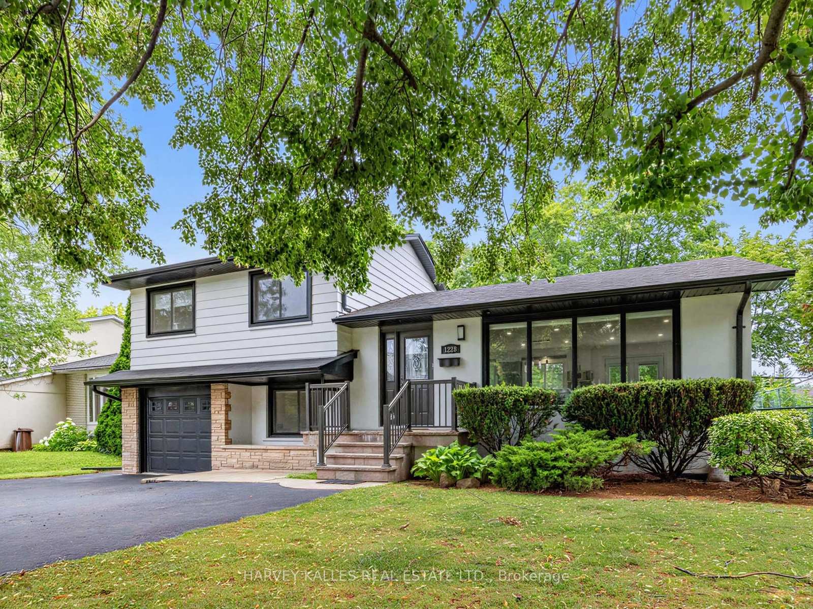 1228 Pallatine Drive