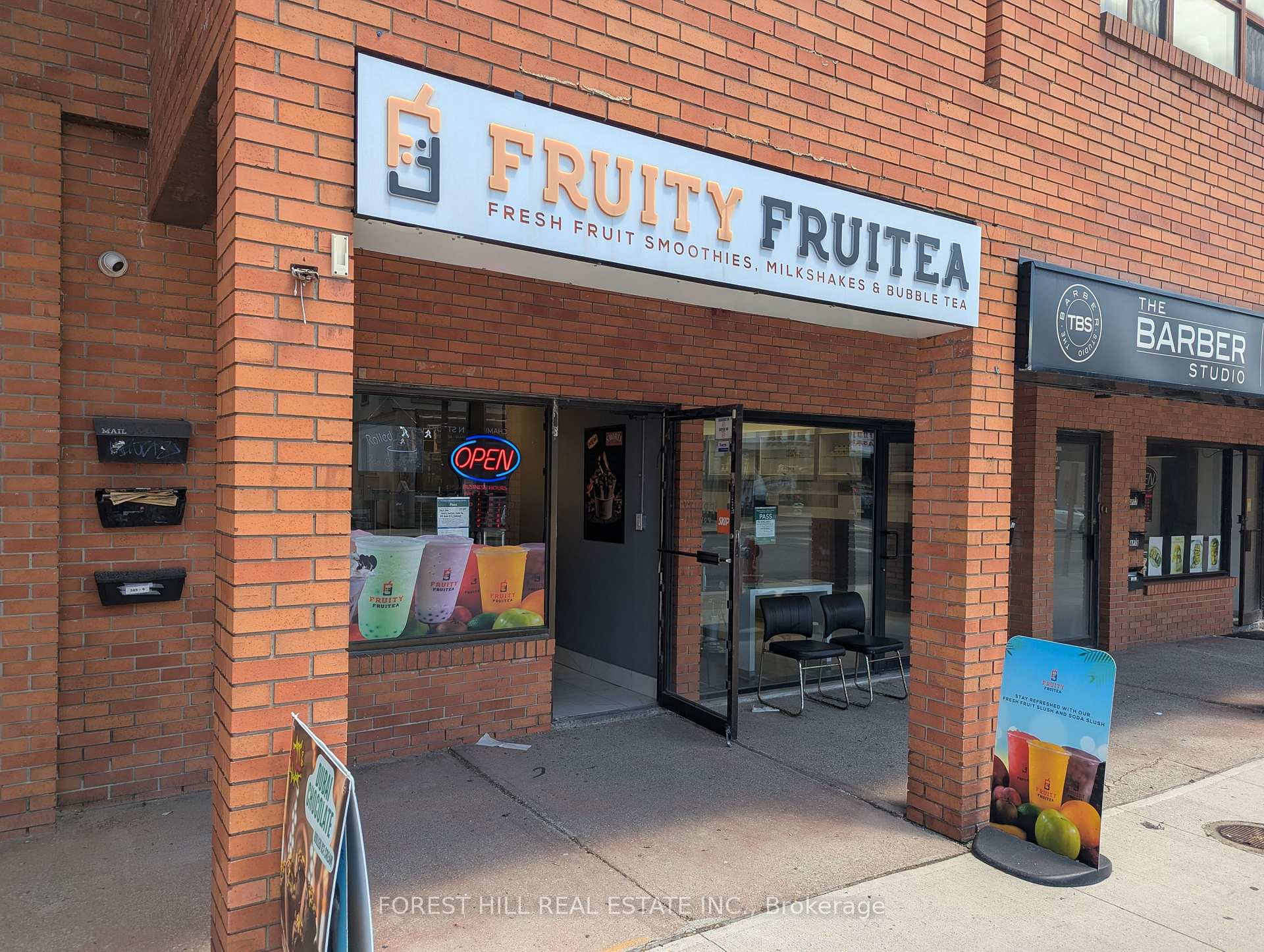 245 Queen Street S