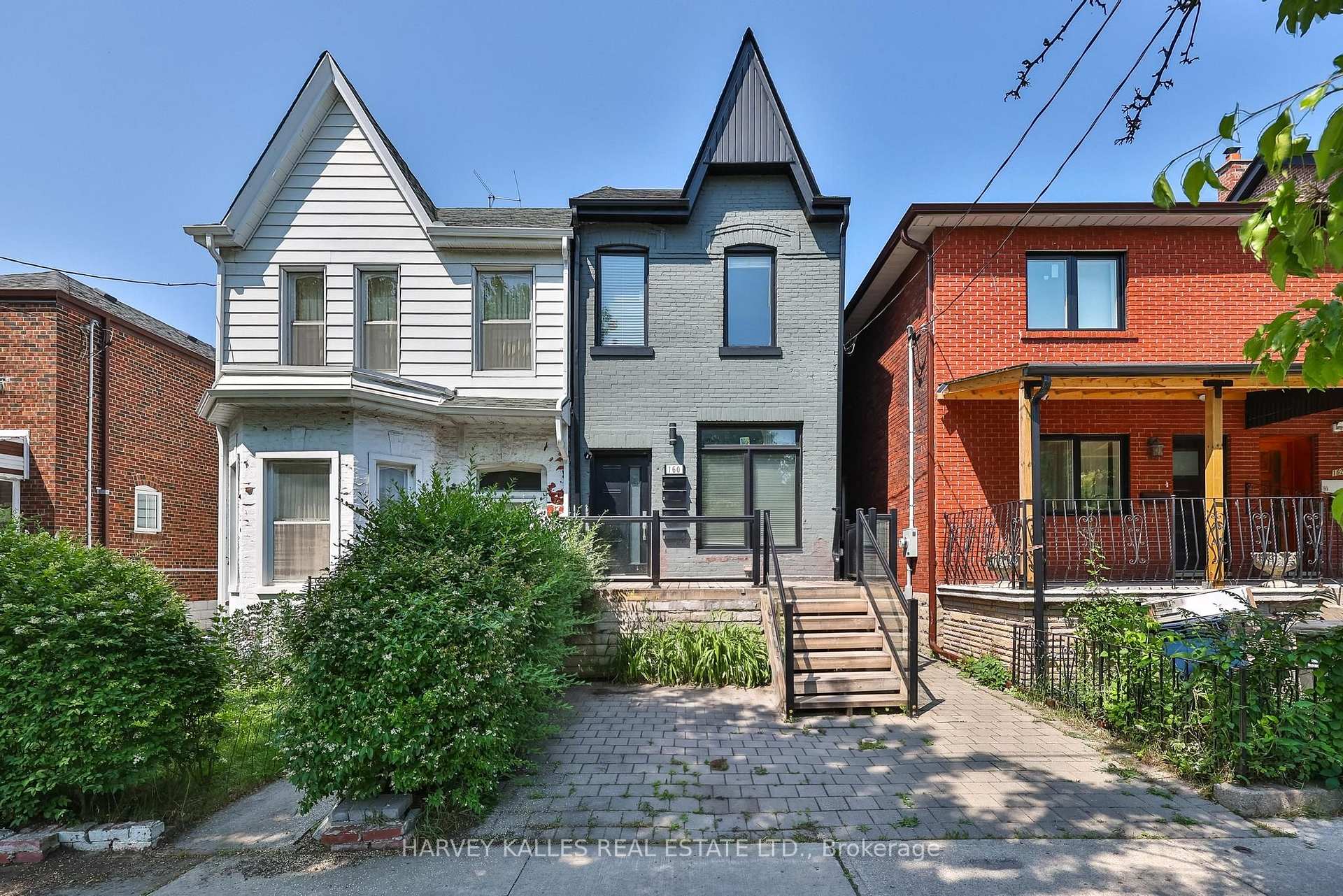 160 Lansdowne Avenue