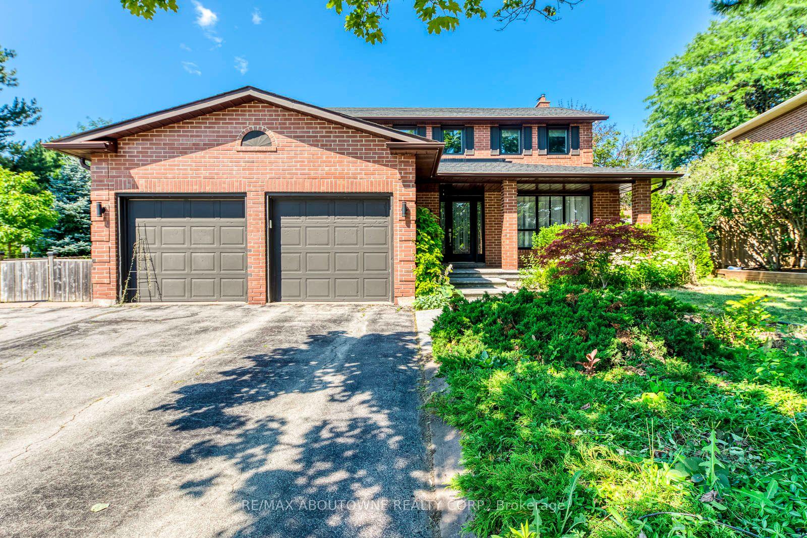 1124 Notley Crescent