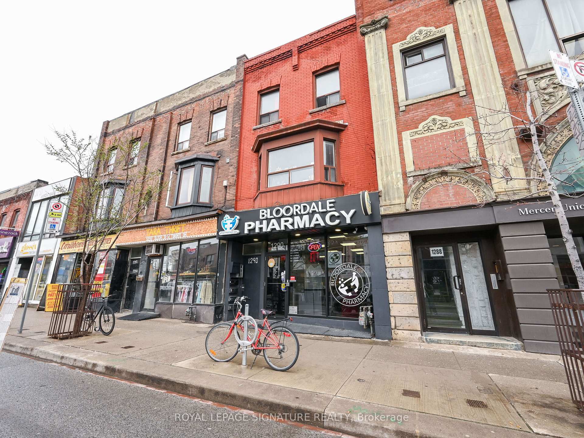 1290 Bloor Street W